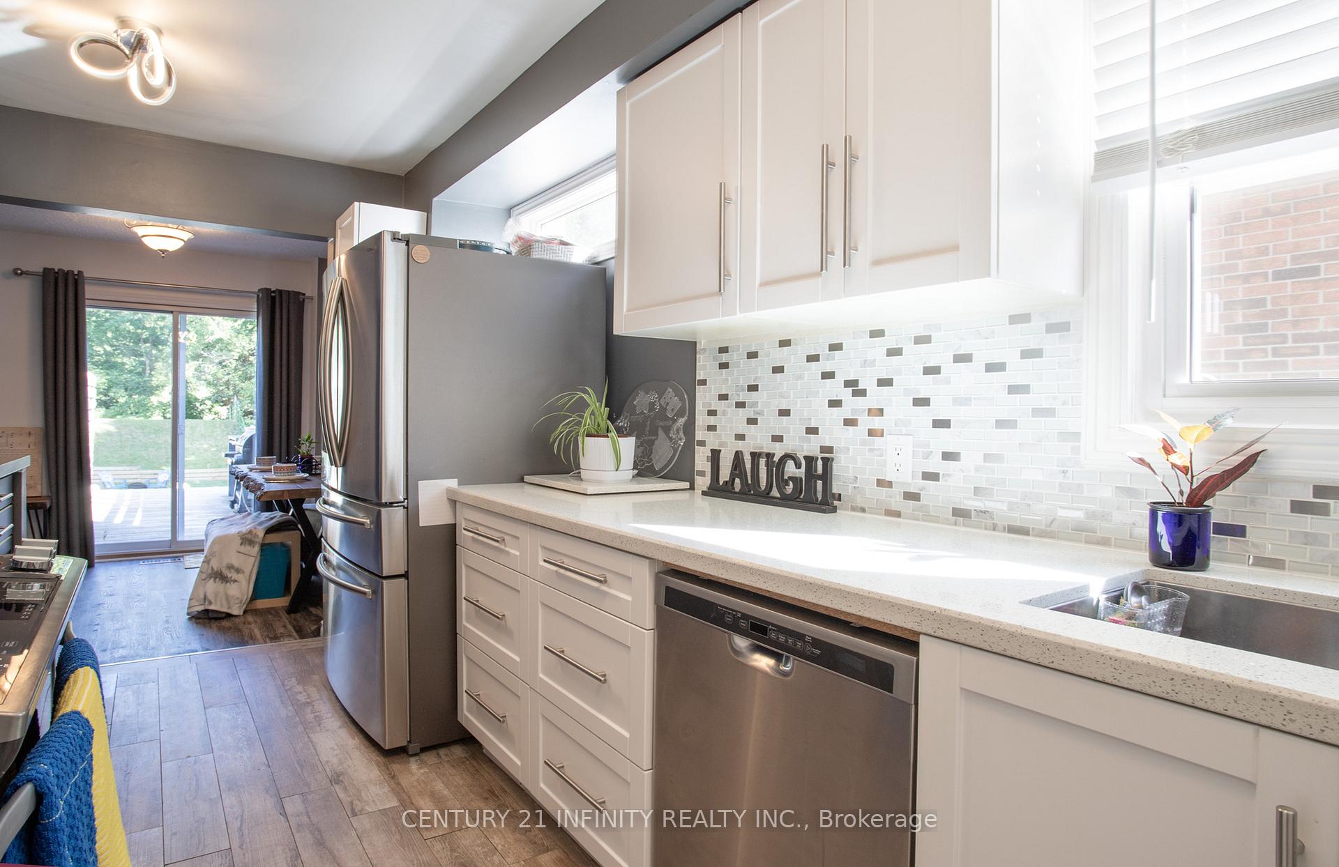 Photo 14 of 17 Prout Drive, Clarington, Bowmanville — HOMEH