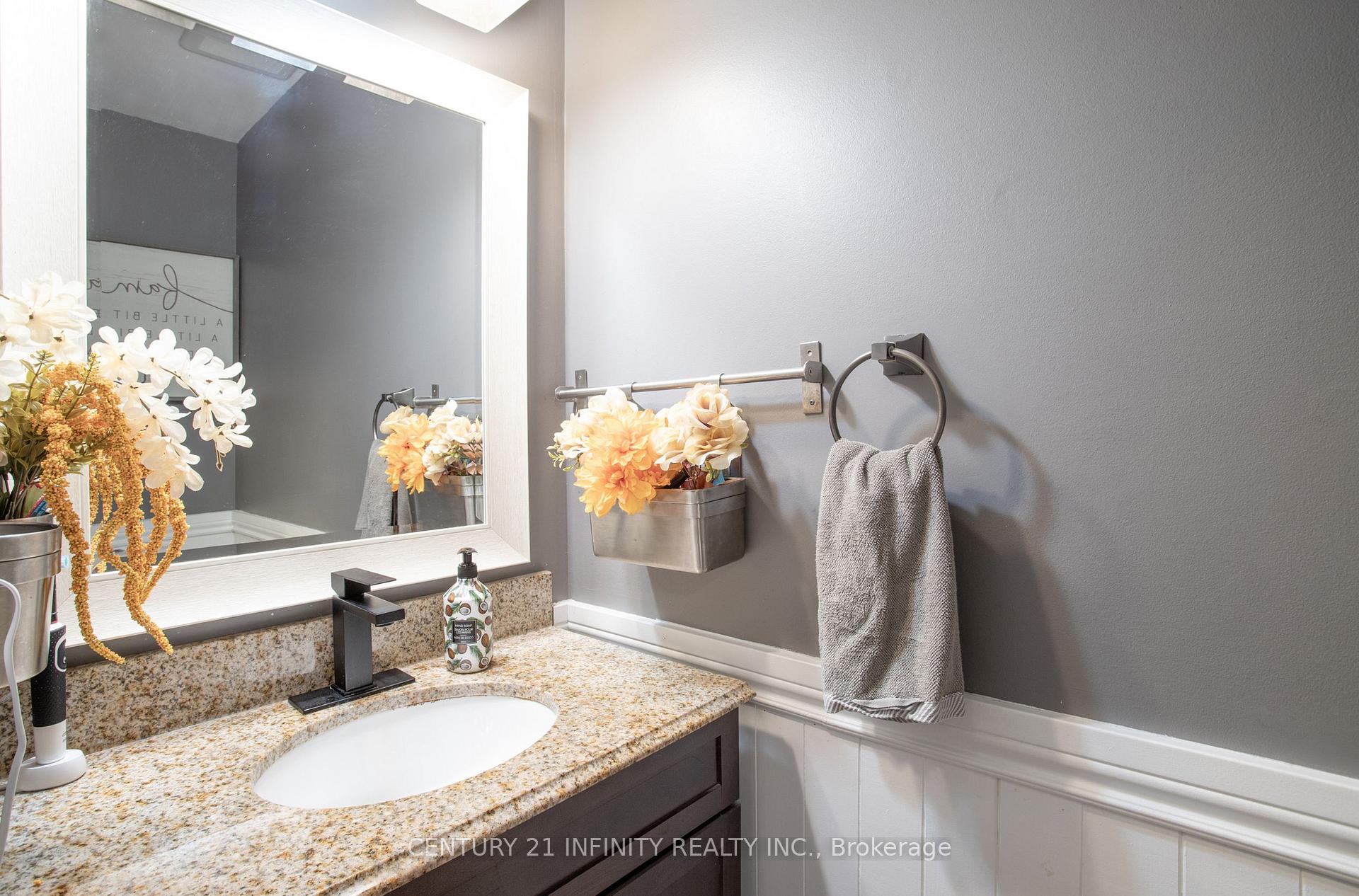 Photo 15 of 17 Prout Drive, Clarington, Bowmanville — HOMEH