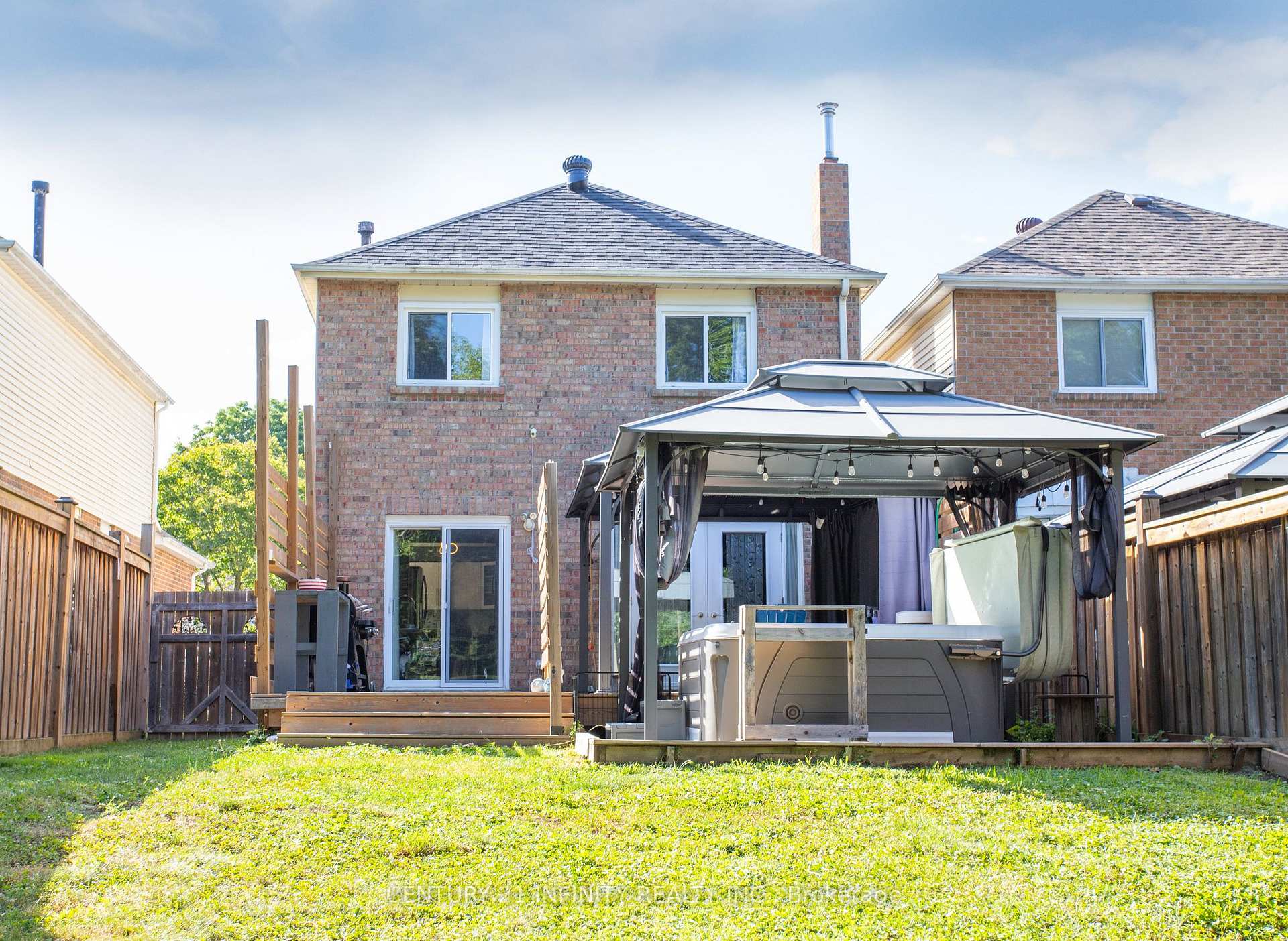 Photo 27 of 17 Prout Drive, Clarington, Bowmanville — HOMEH