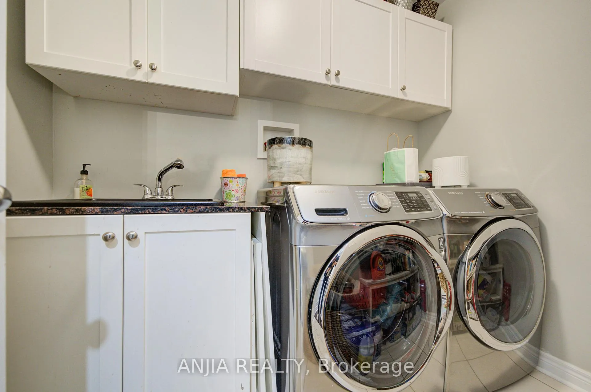 Photo 23 of 64 Frederick Stamm Crescent, Markham, Berczy — HOMEH