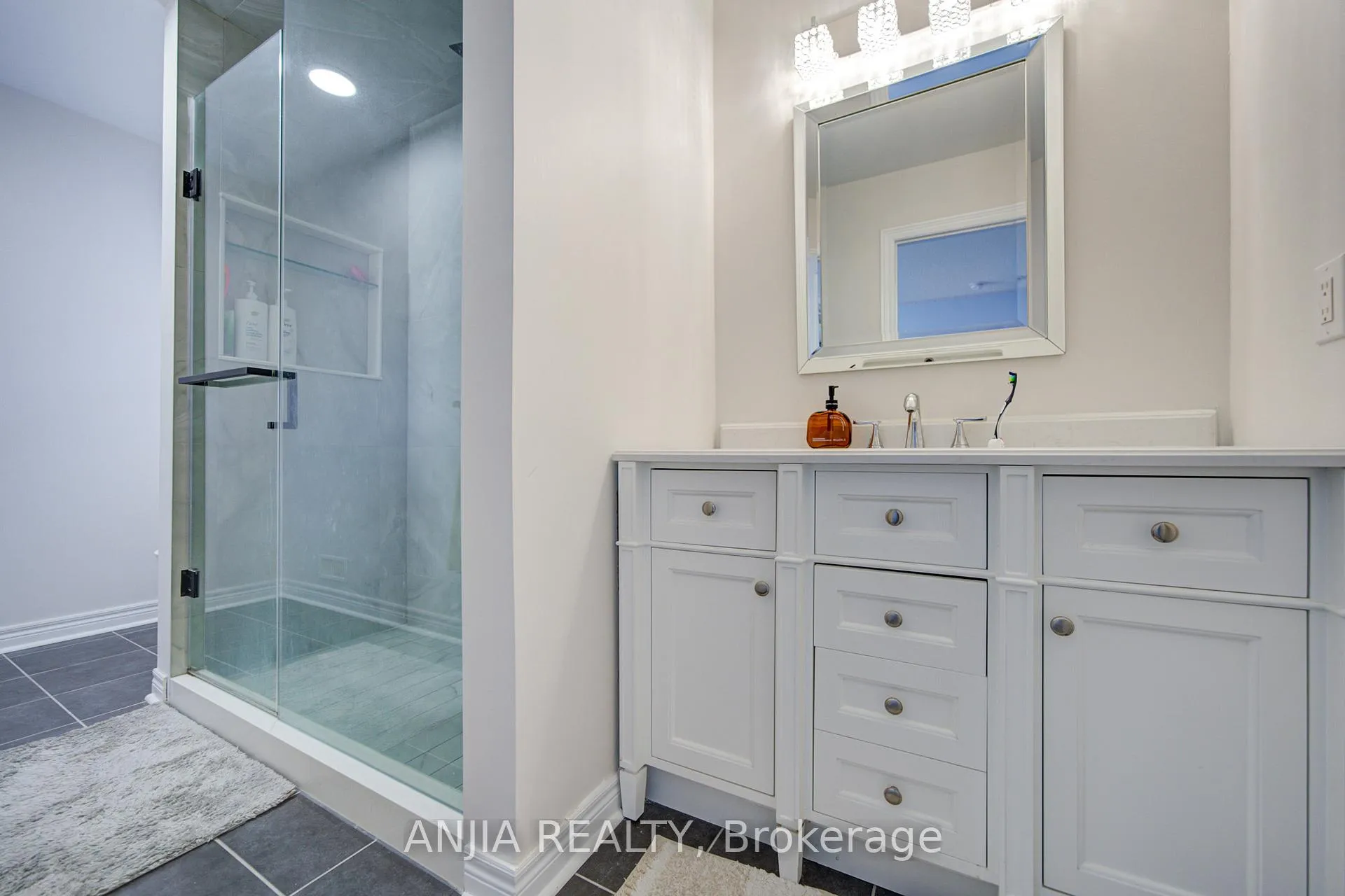 Photo 29 of 64 Frederick Stamm Crescent, Markham, Berczy — HOMEH