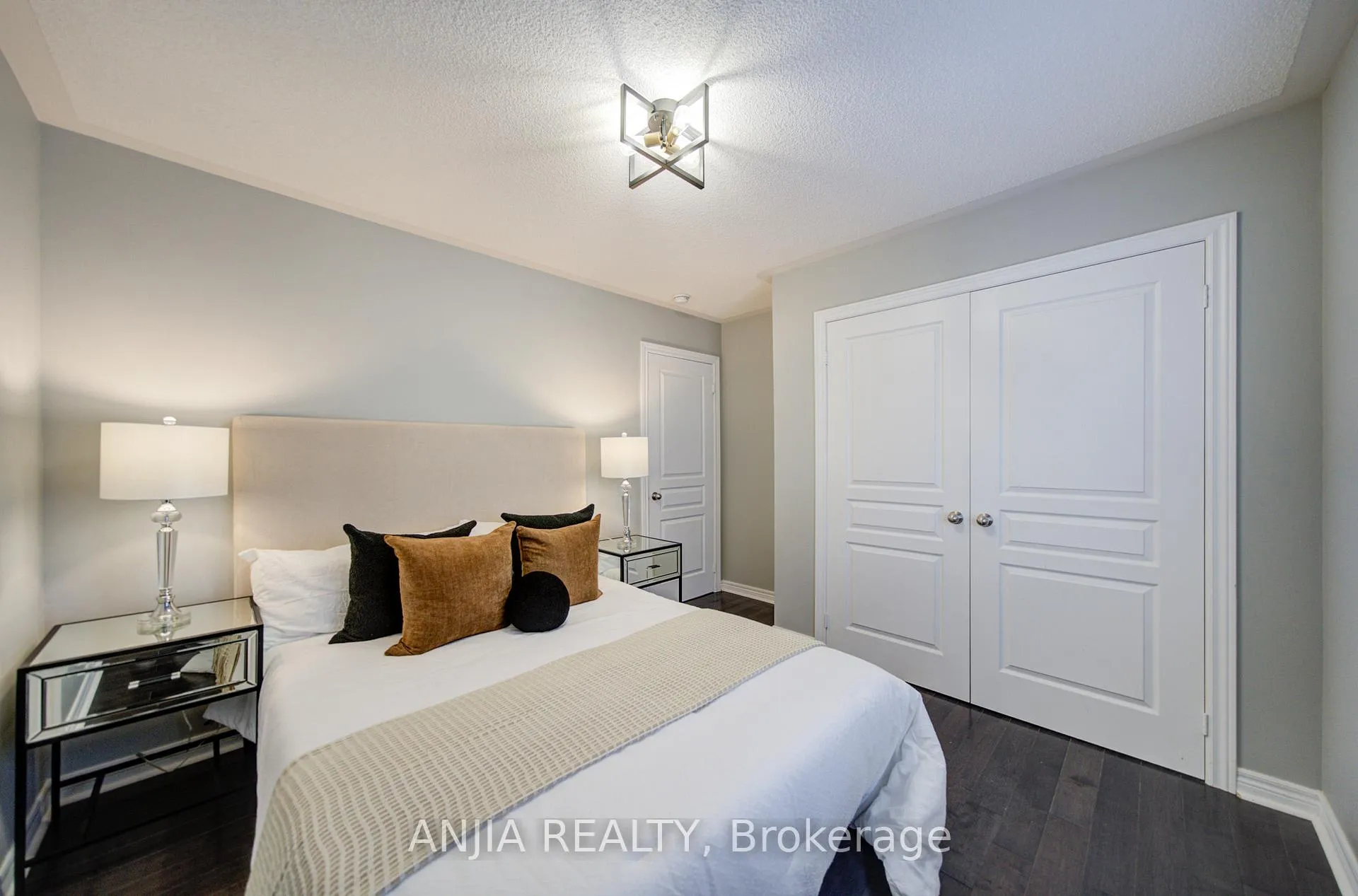 Photo 36 of 64 Frederick Stamm Crescent, Markham, Berczy — HOMEH