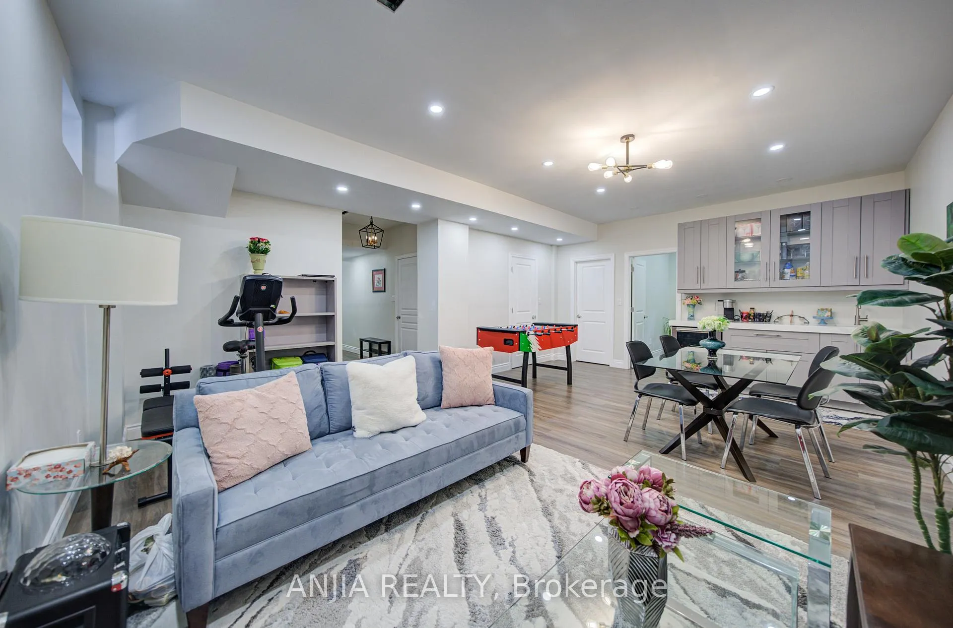 Photo 43 of 64 Frederick Stamm Crescent, Markham, Berczy — HOMEH