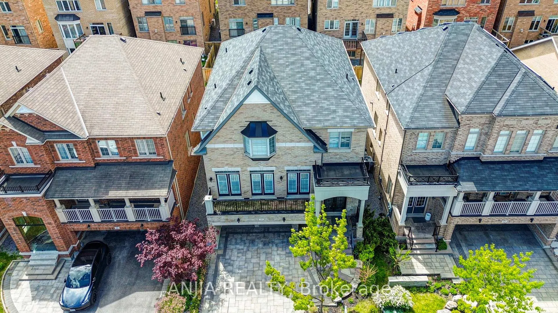 Photo 48 of 64 Frederick Stamm Crescent, Markham, Berczy — HOMEH