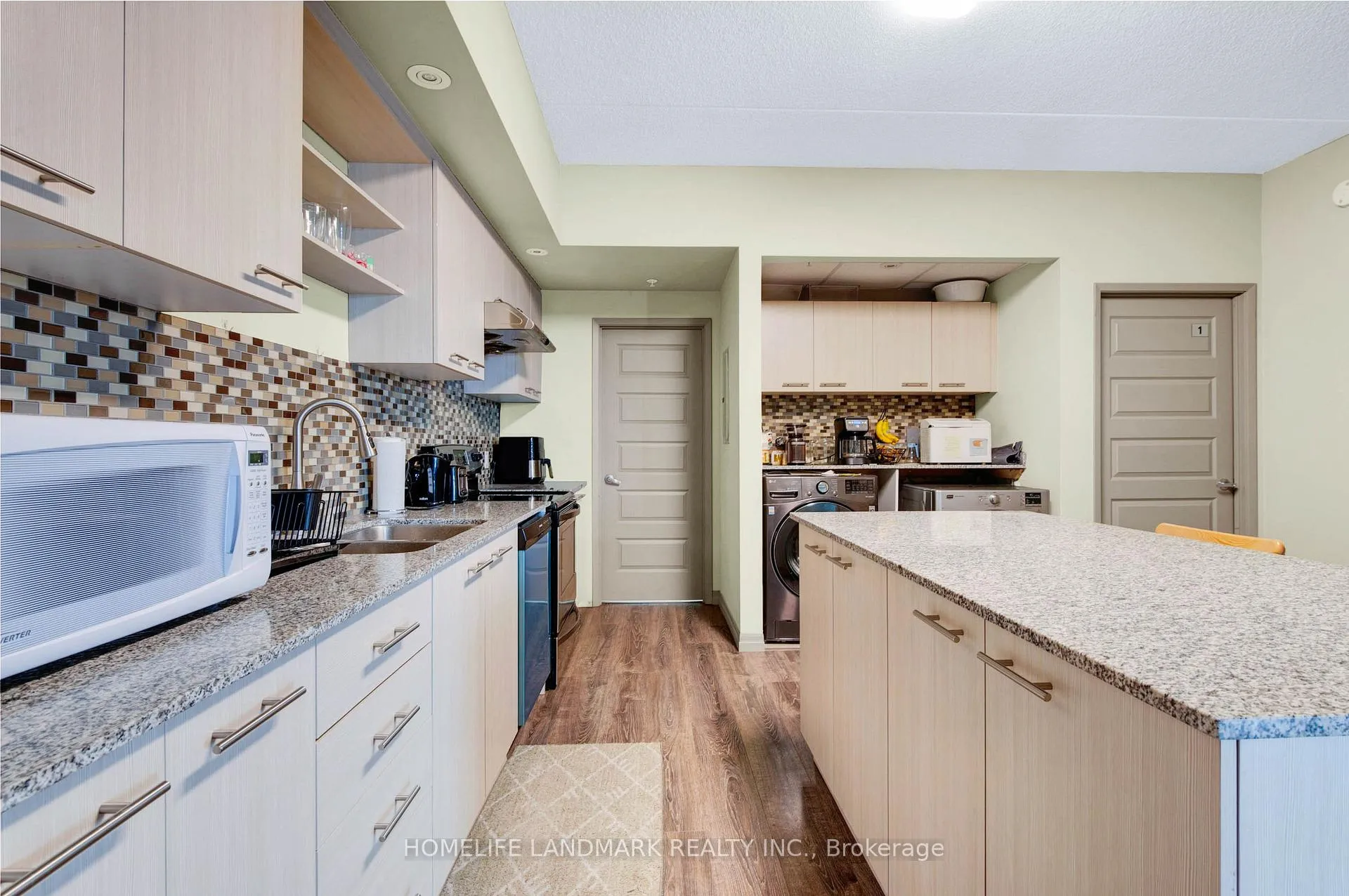 Photo 14 of Unit 901, 8 Hickory Street W, Waterloo, Beechwood/University — HOMEH