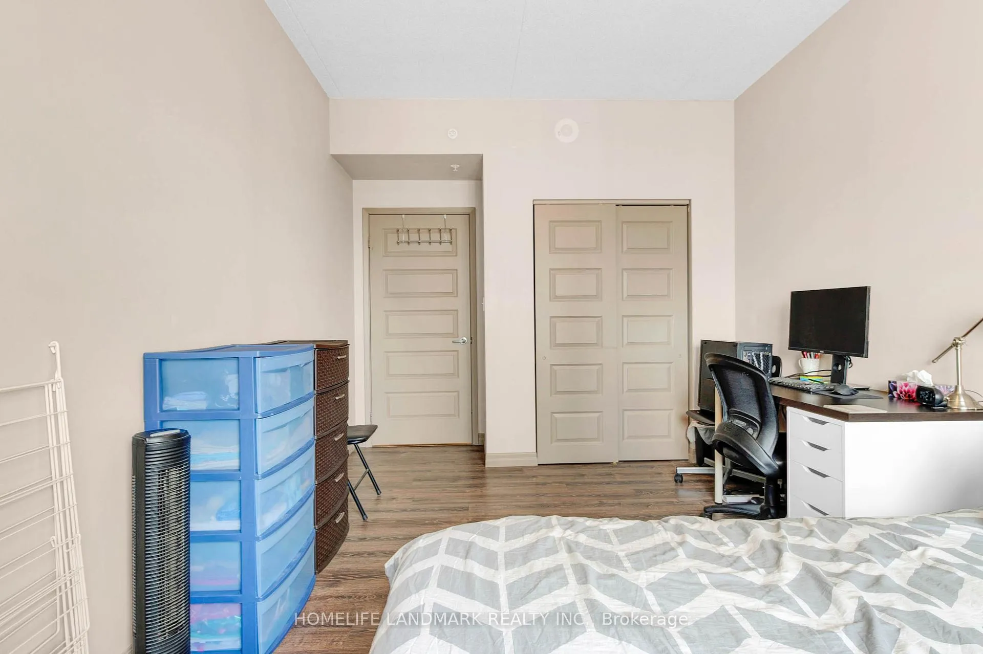 Photo 19 of Unit 901, 8 Hickory Street W, Waterloo, Beechwood/University — HOMEH
