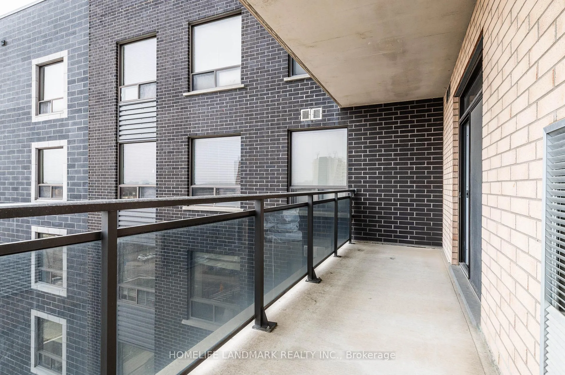 Photo 26 of Unit 901, 8 Hickory Street W, Waterloo, Beechwood/University — HOMEH