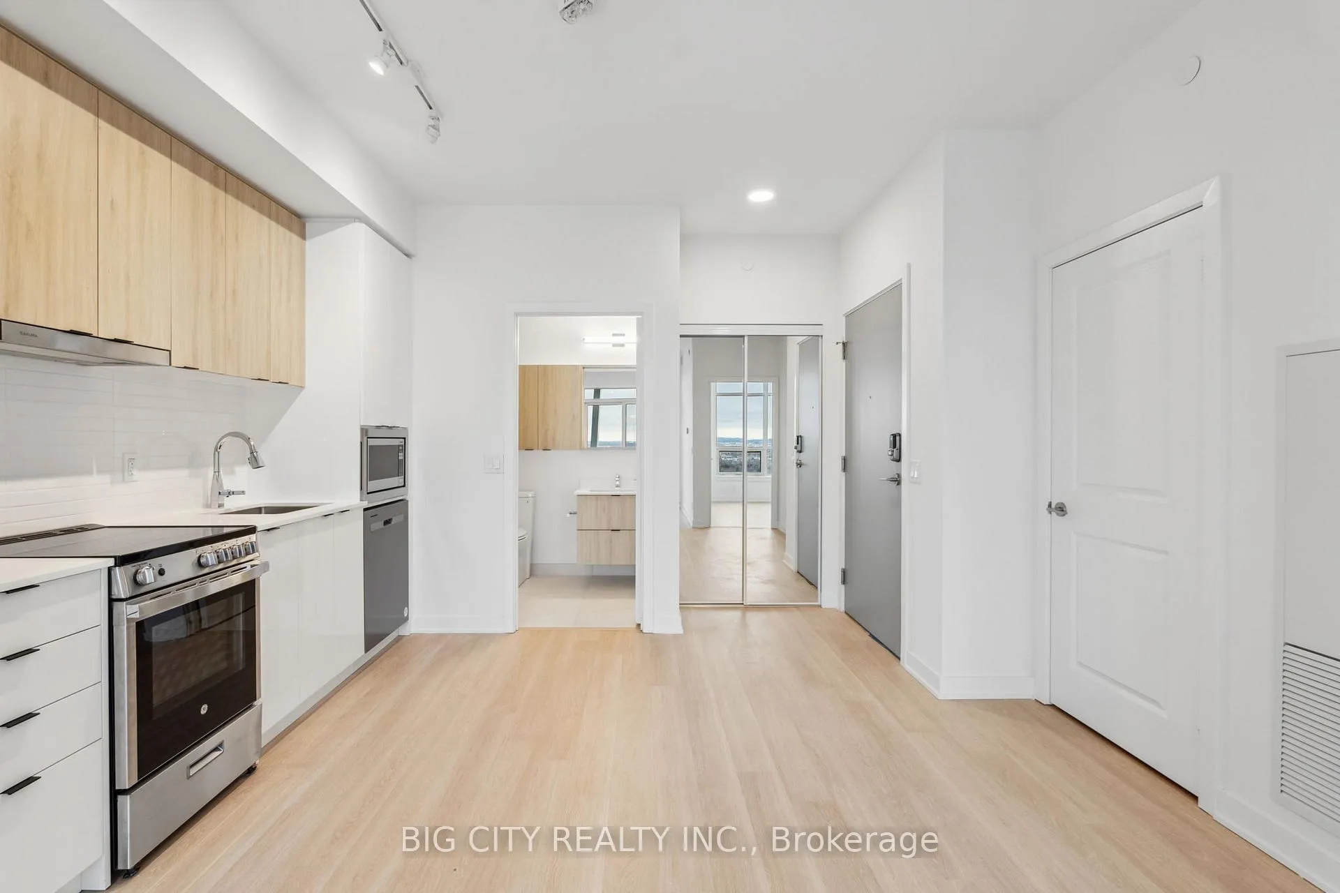 Photo 4 of Unit 2606, 50 Upper Mall Way, Vaughan, Brownridge — HOMEH