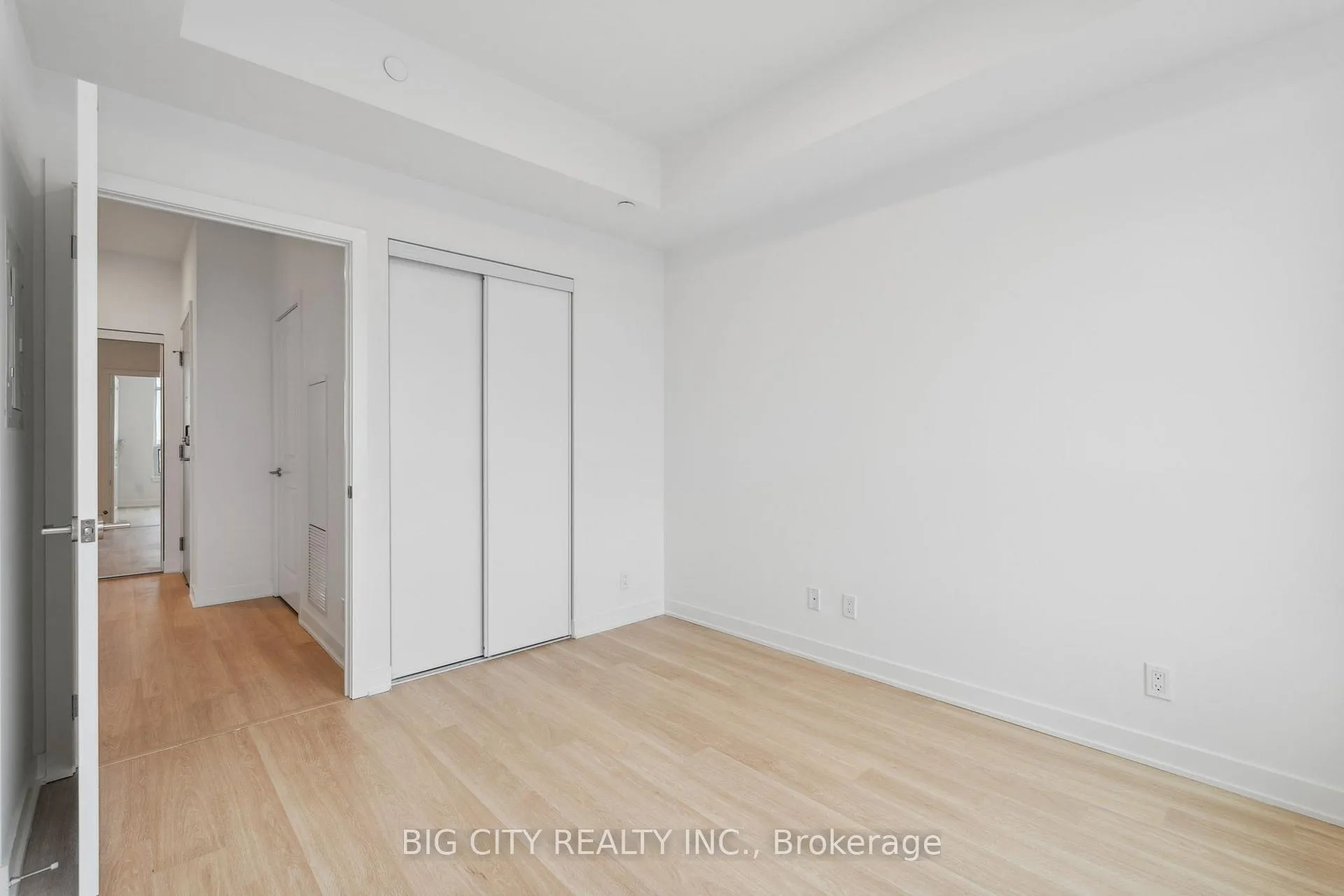Photo 12 of Unit 2606, 50 Upper Mall Way, Vaughan, Brownridge — HOMEH