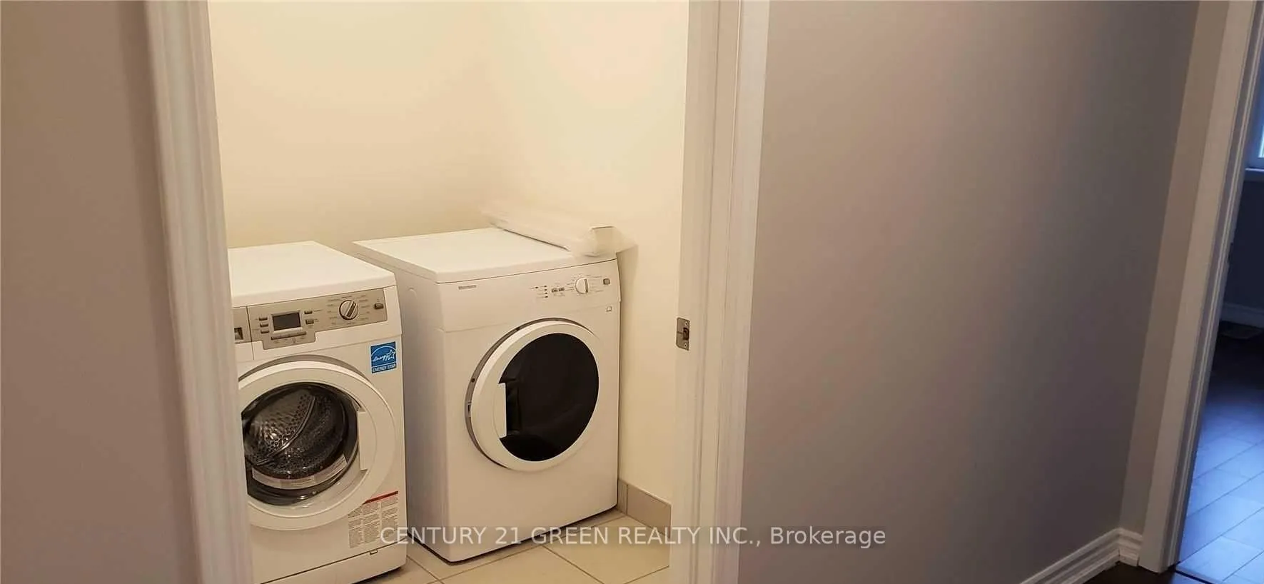 Photo 6 of Unit 28, 1000 Asleton Boulevard, Milton, Willmott — HOMEH