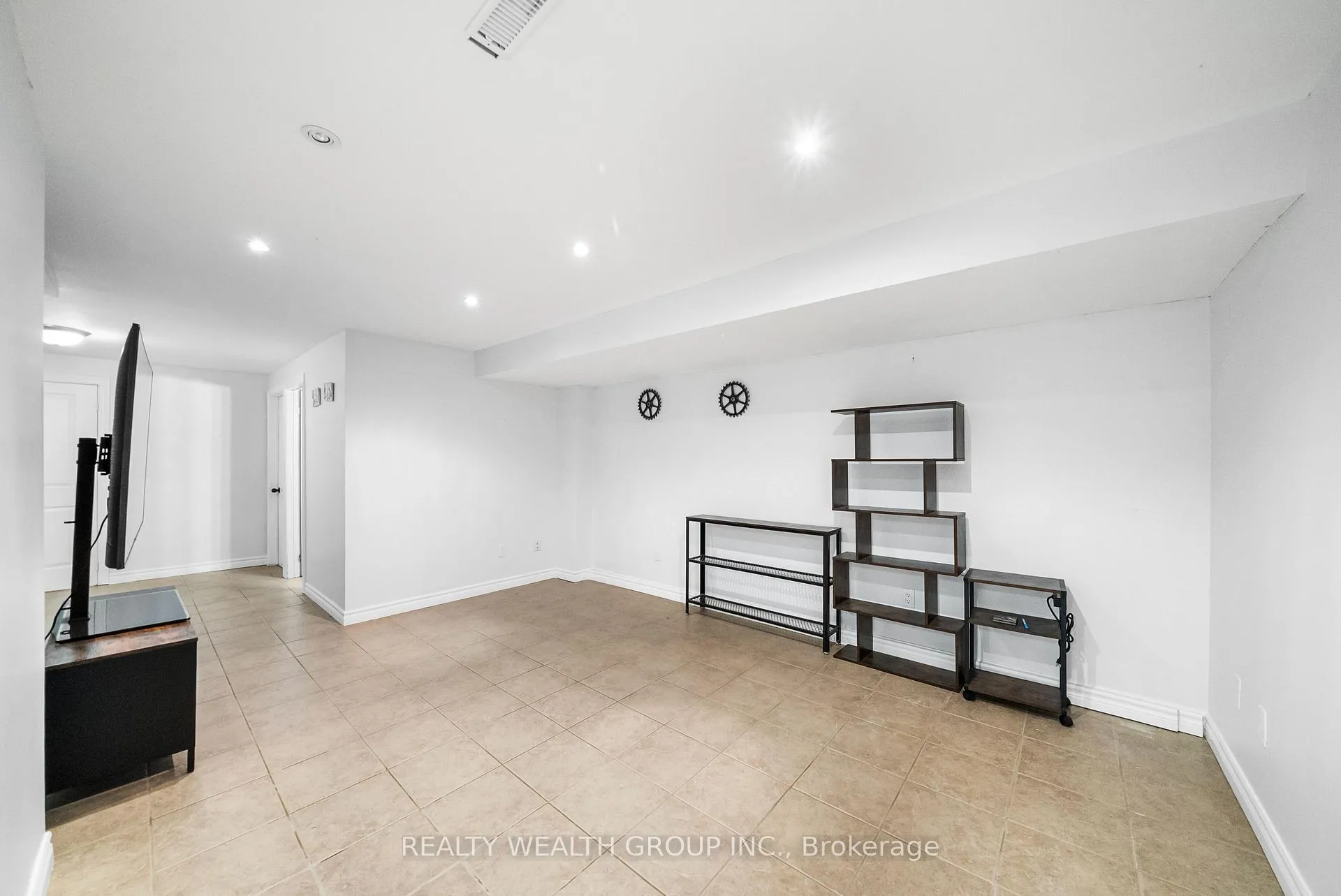 Photo 16 of 34 Castle Park Boulevard, Vaughan, Sonoma Heights — HOMEH