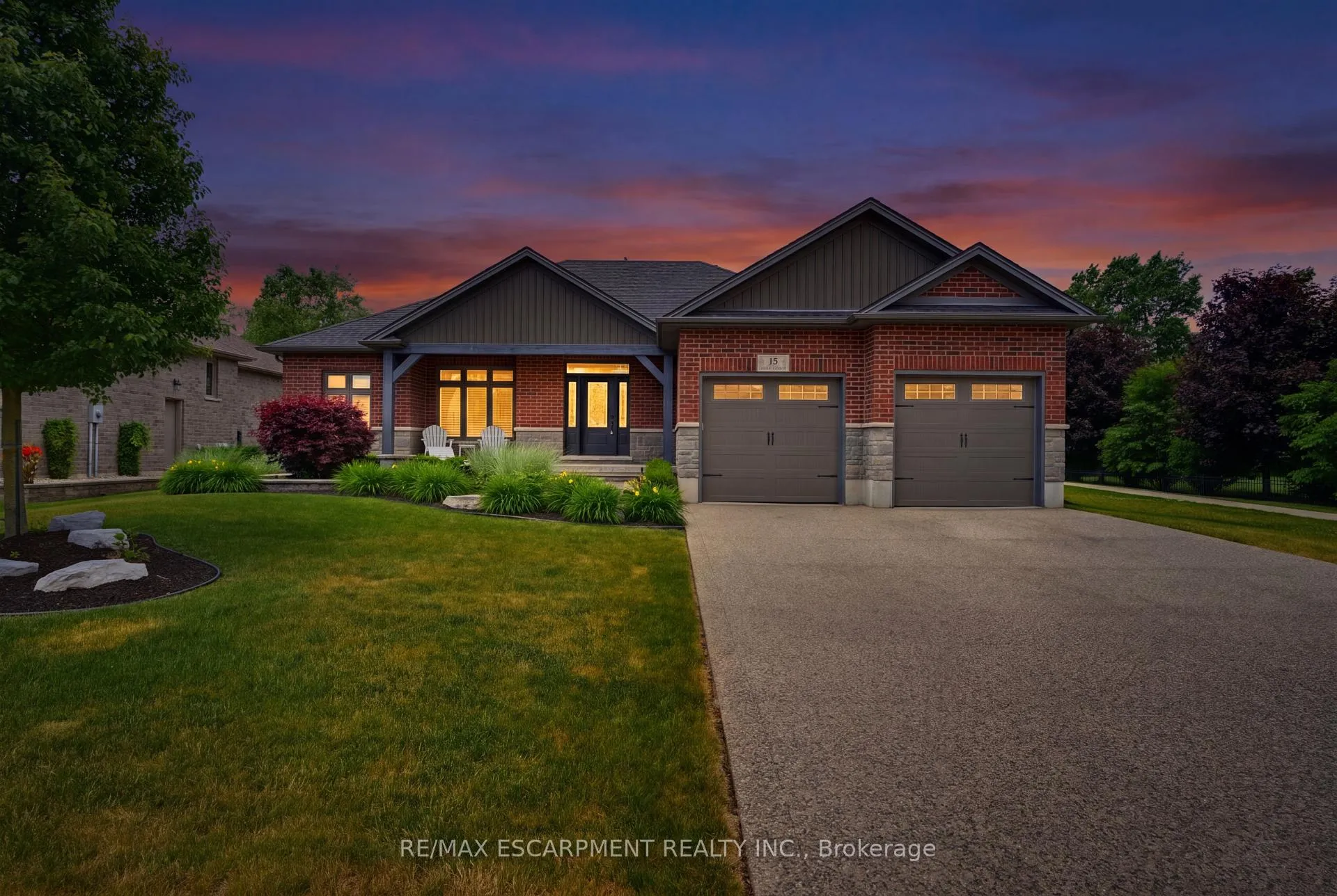 Photo 2 of 15 Bluenose Drive, Norfolk, Port Dover — HOMEH