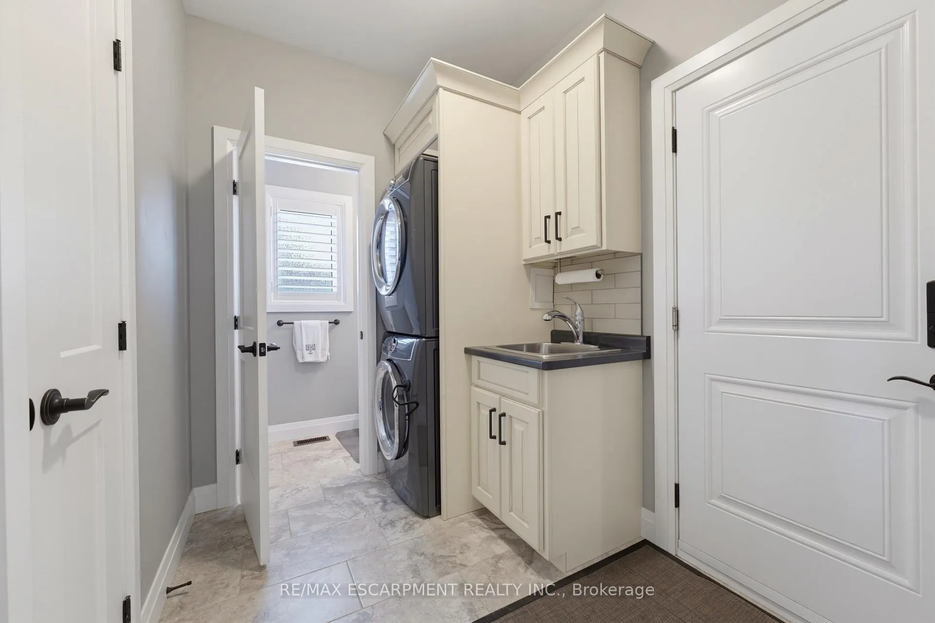 Photo 17 of 15 Bluenose Drive, Norfolk, Port Dover — HOMEH