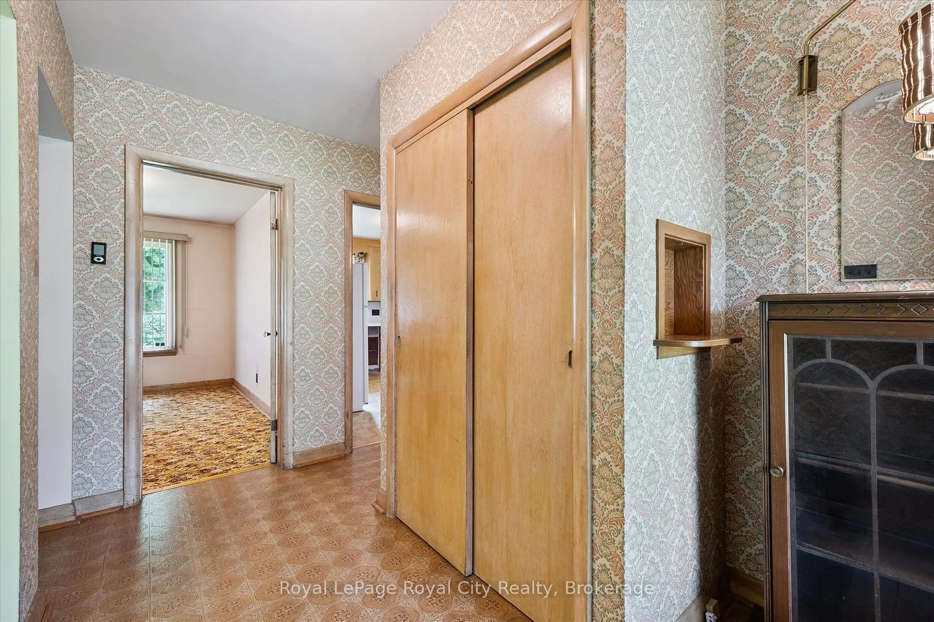 Photo 6 of 45 Waverley Drive, Guelph, Riverside Park — HOMEH