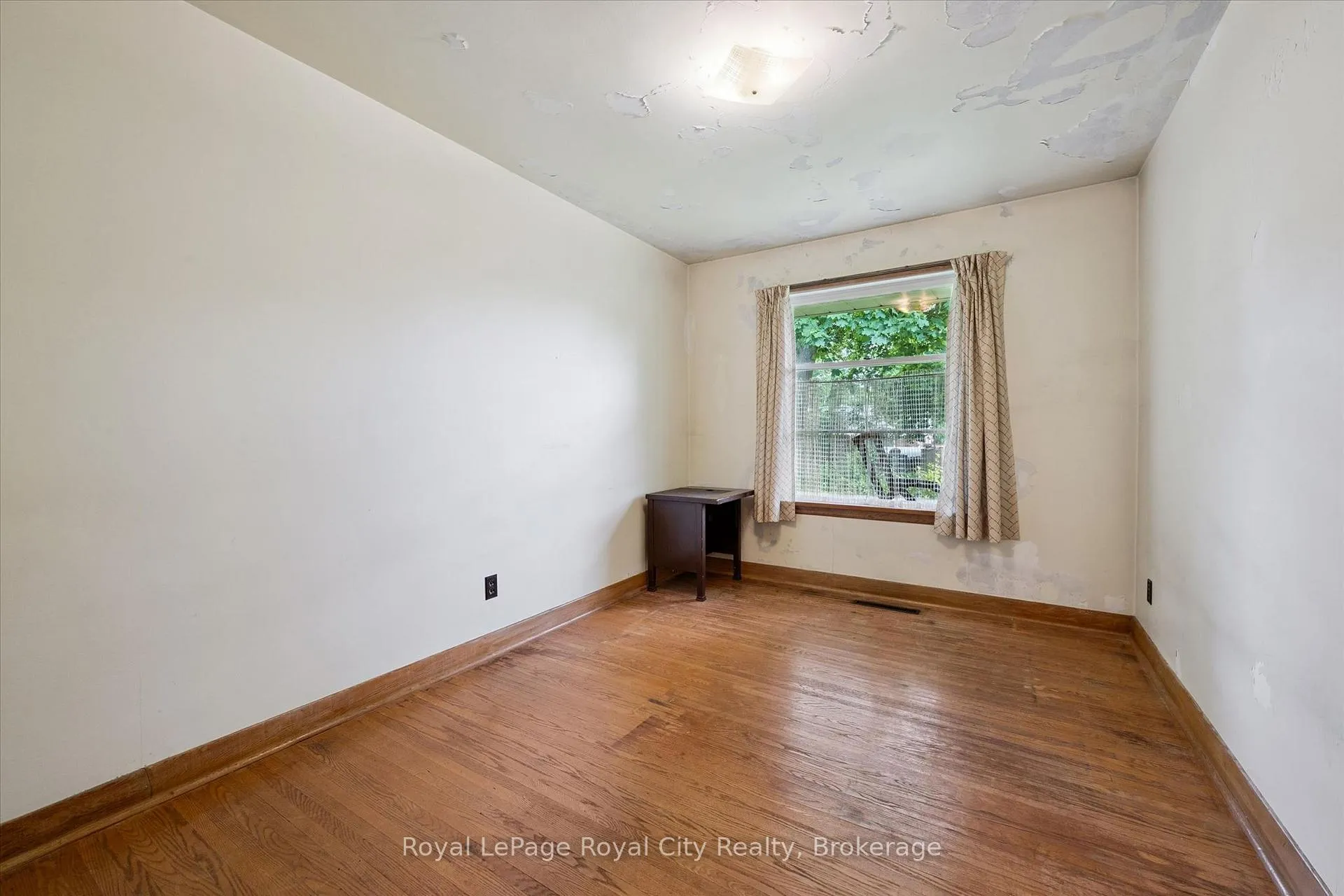 Photo 26 of 45 Waverley Drive, Guelph, Riverside Park — HOMEH