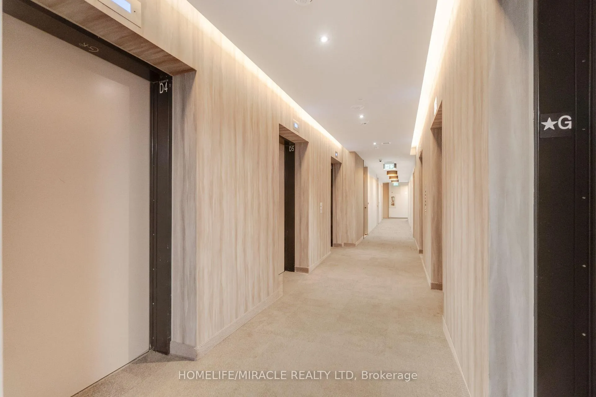 Photo 6 of Unit 702, 28 Interchange Way, Vaughan, Vaughan Corporate Centre — HOMEH