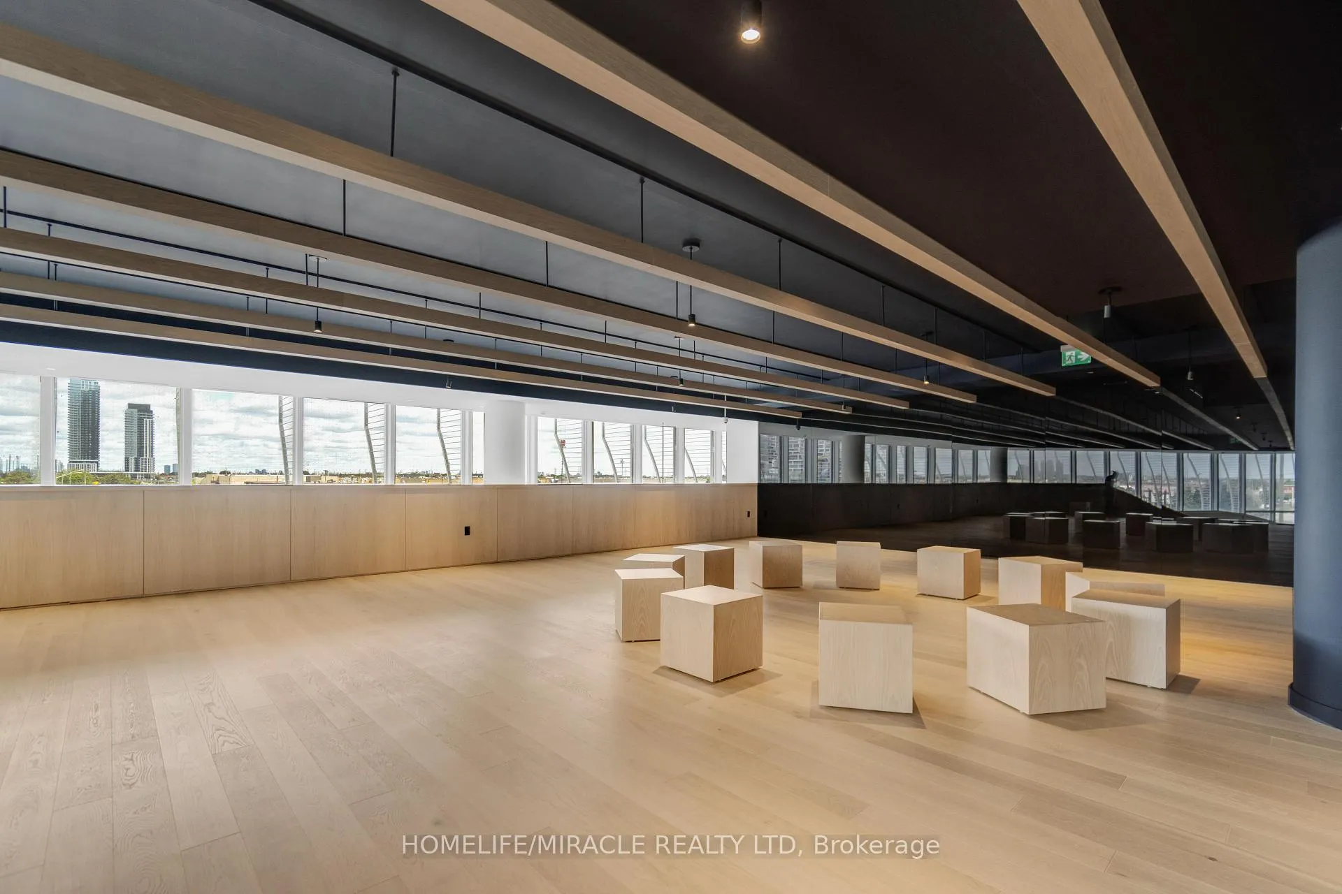 Photo 31 of Unit 702, 28 Interchange Way, Vaughan, Vaughan Corporate Centre — HOMEH