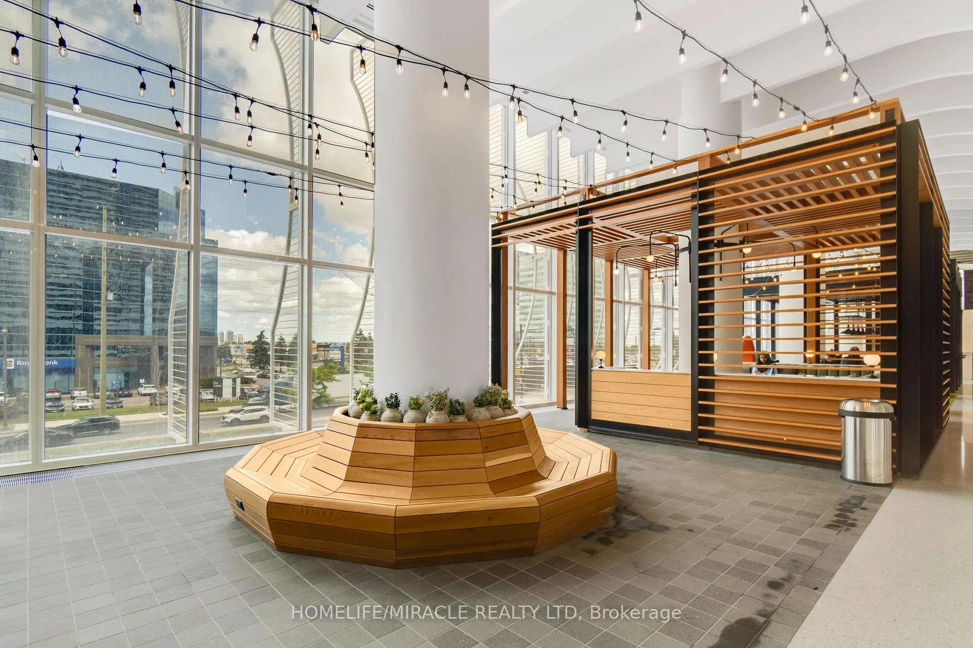 Photo 40 of Unit 702, 28 Interchange Way, Vaughan, Vaughan Corporate Centre — HOMEH