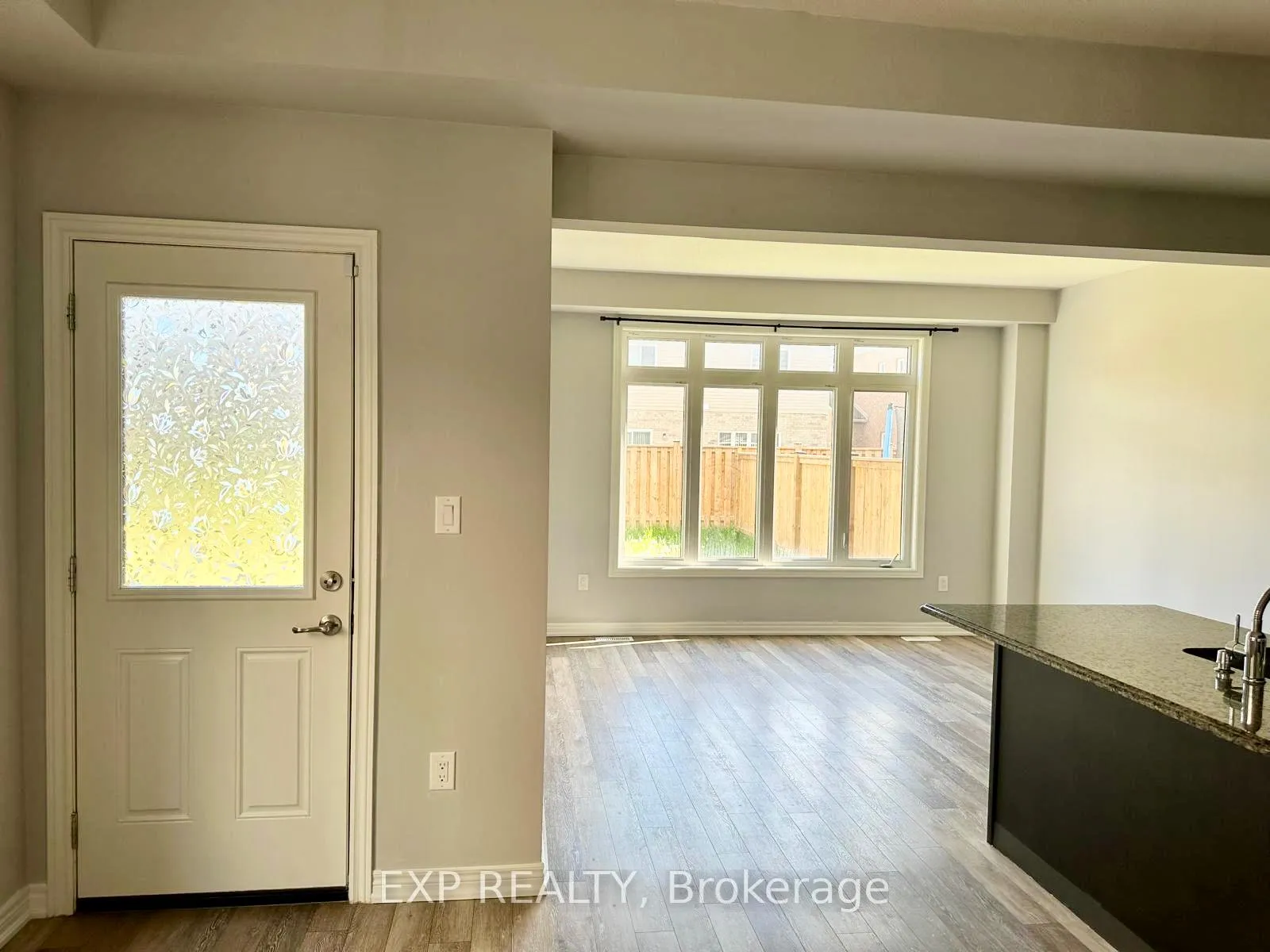 Photo 8 of 9565 Tallgrass Avenue, Niagara Falls, Lyons Creek — HOMEH