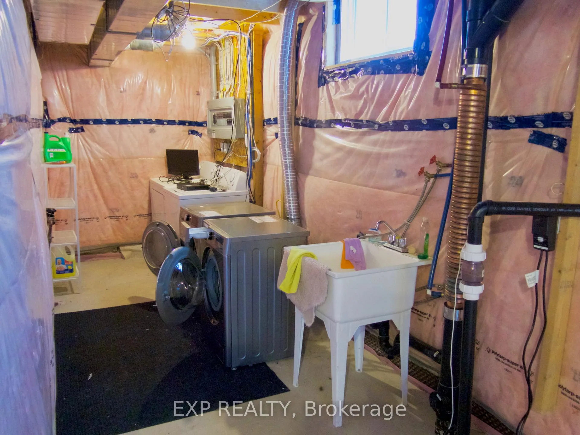 Photo 23 of 9565 Tallgrass Avenue, Niagara Falls, Lyons Creek — HOMEH