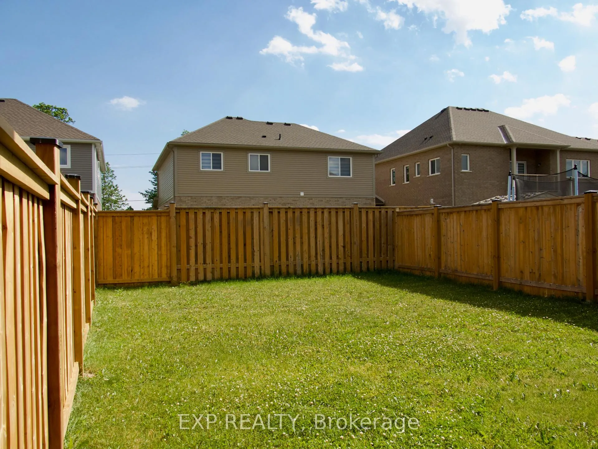 Photo 27 of 9565 Tallgrass Avenue, Niagara Falls, Lyons Creek — HOMEH