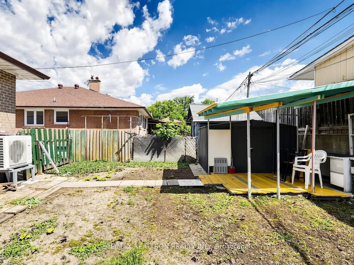 Photo 35 of 2613 Jane Street, North York, Glenfield-Jane Heights — HOMEH