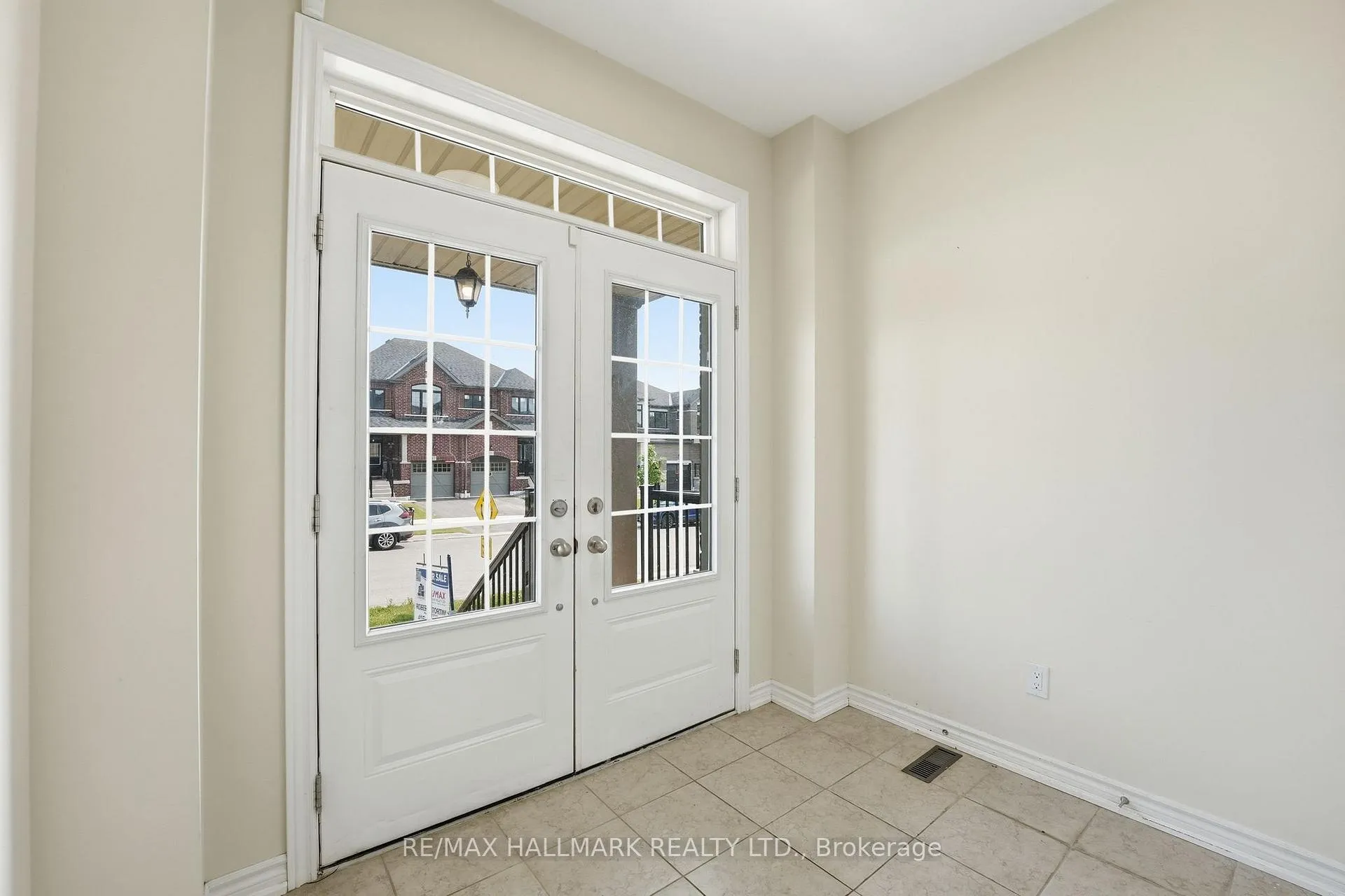 Photo 3 of 20 Bertram Gate, Whitby, Rural Whitby — HOMEH