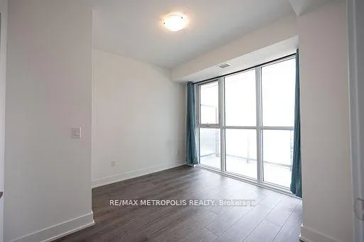 Photo 3 of Unit 412, 2545 Simcoe Street N, Oshawa, Windfields — HOMEH