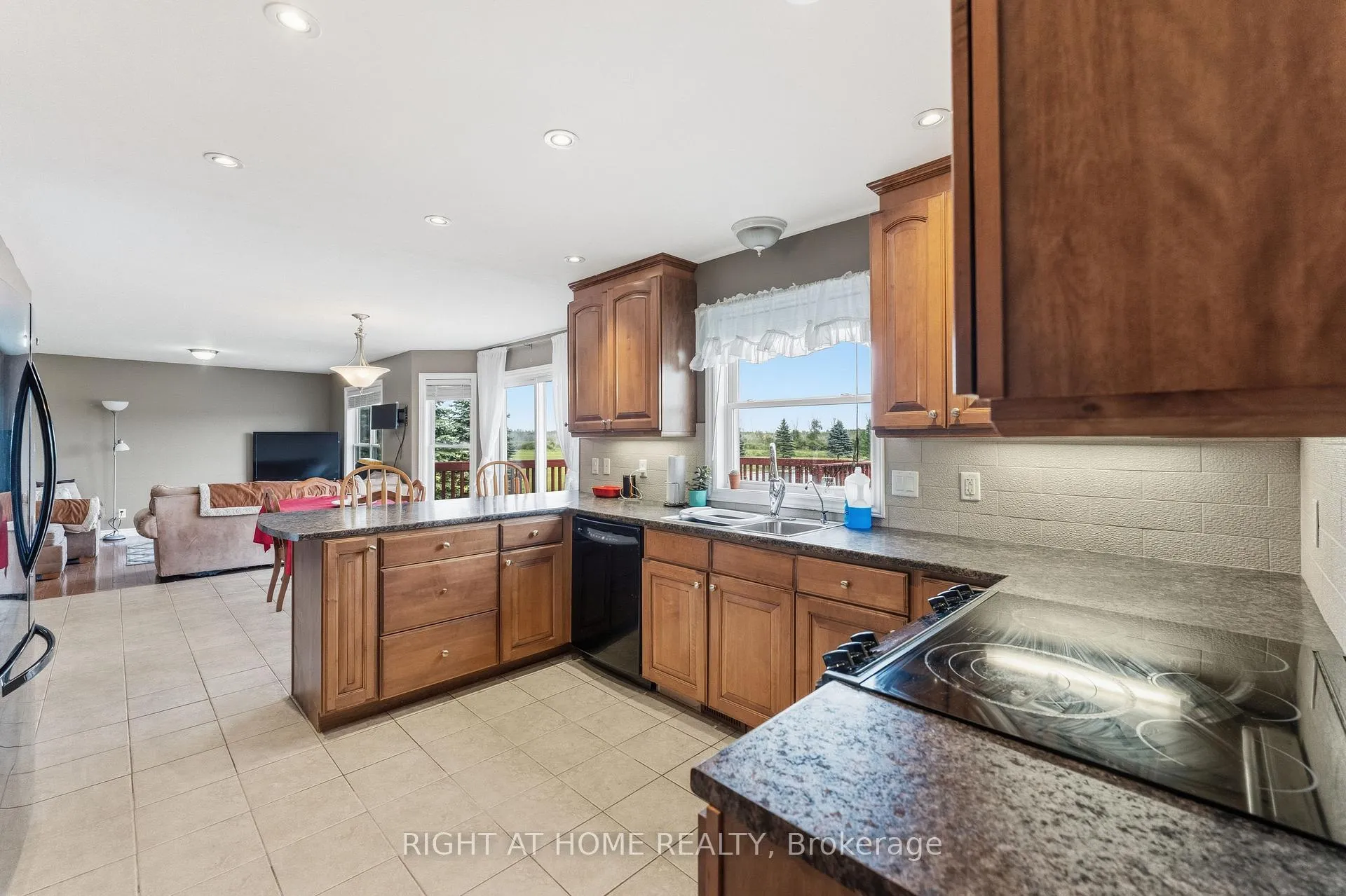 Photo 39 of 1165 9TH Line, Beckwith, Beckwith Twp — HOMEH