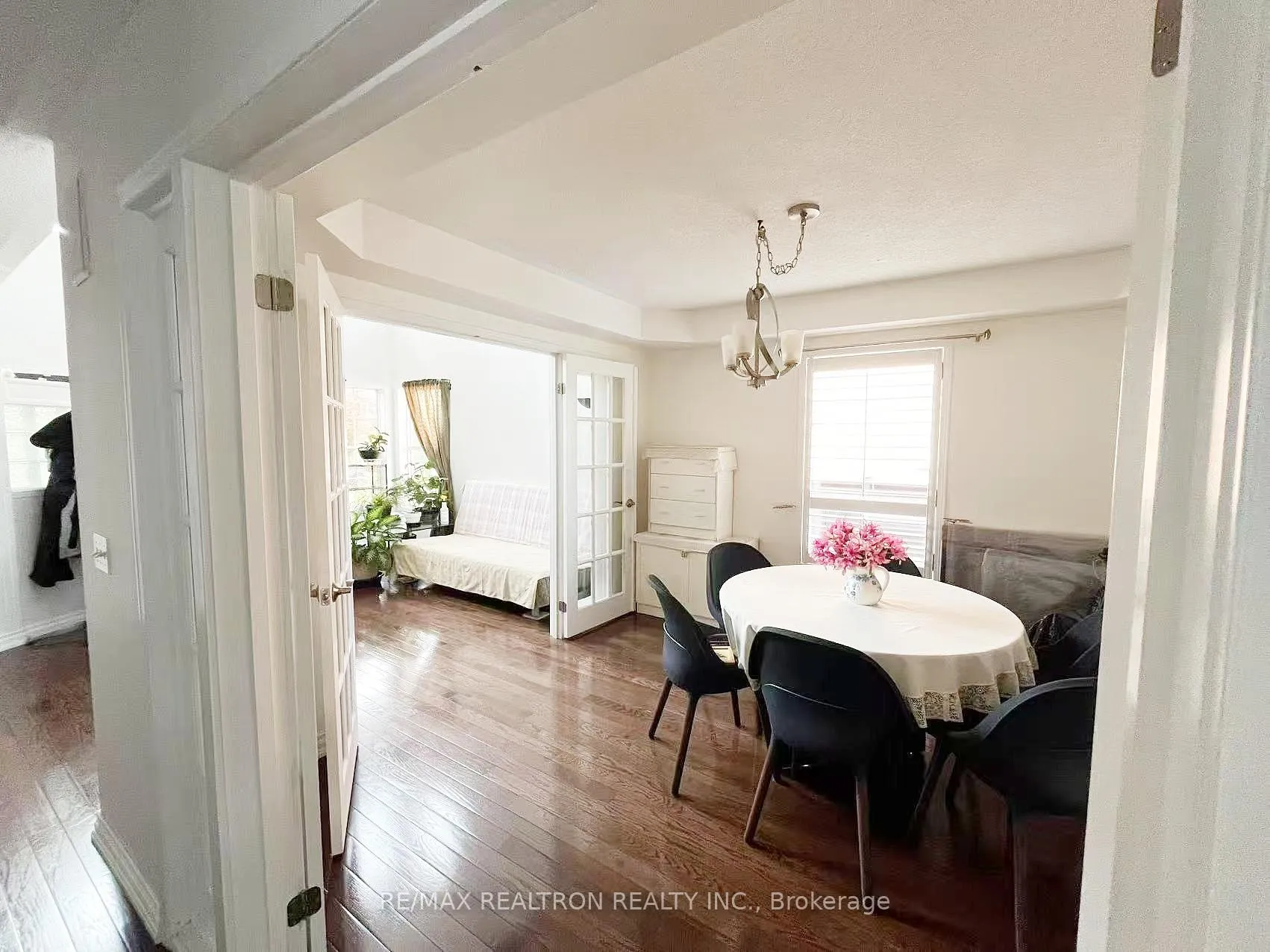 Photo 3 of Unit (2Bedrooms), 4 Twin Streams Road, Whitby, Williamsburg — HOMEH