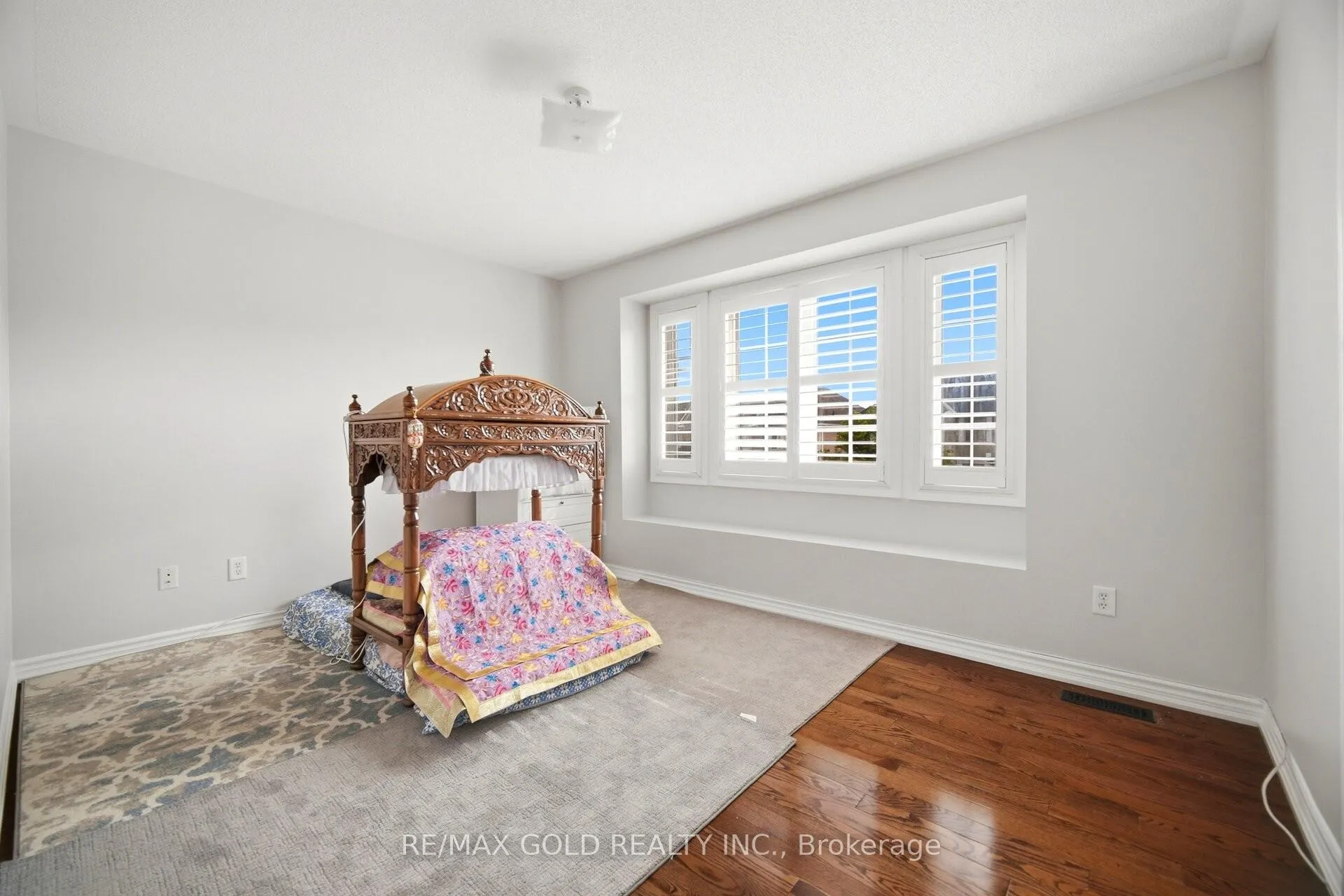 Photo 21 of 11 Timberwolf Road, Brampton, Bram East — HOMEH