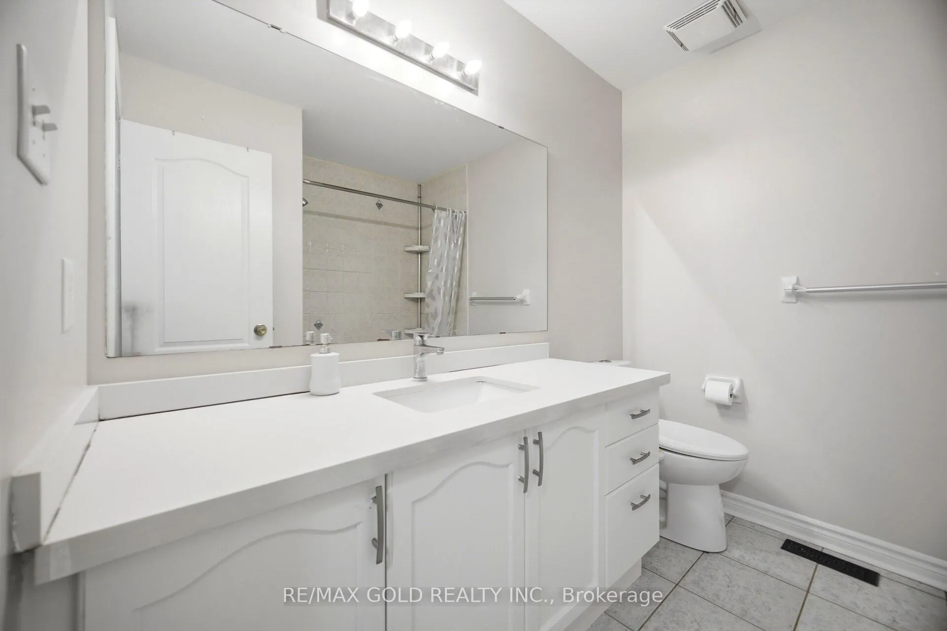 Photo 23 of 11 Timberwolf Road, Brampton, Bram East — HOMEH