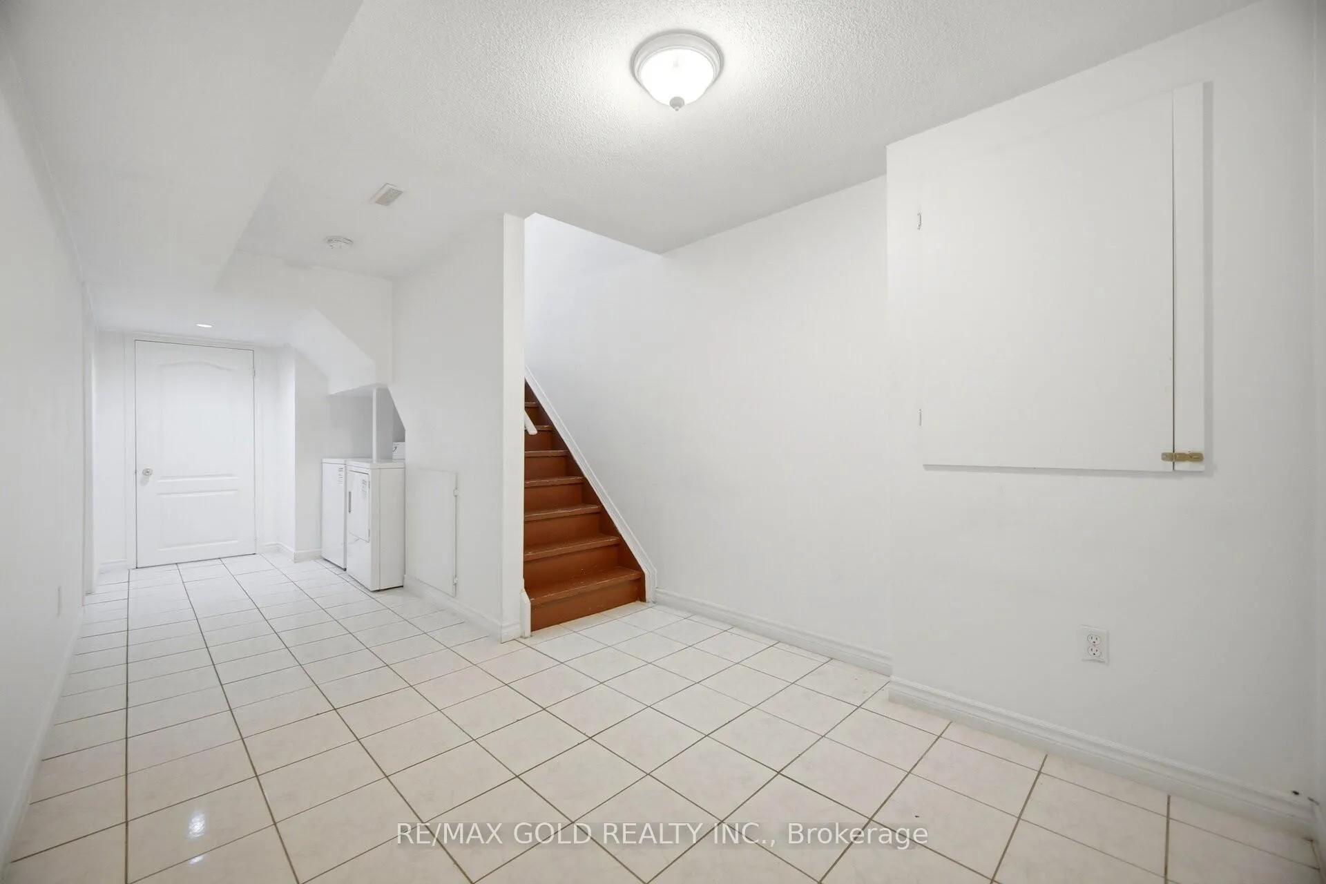 Photo 25 of 11 Timberwolf Road, Brampton, Bram East — HOMEH