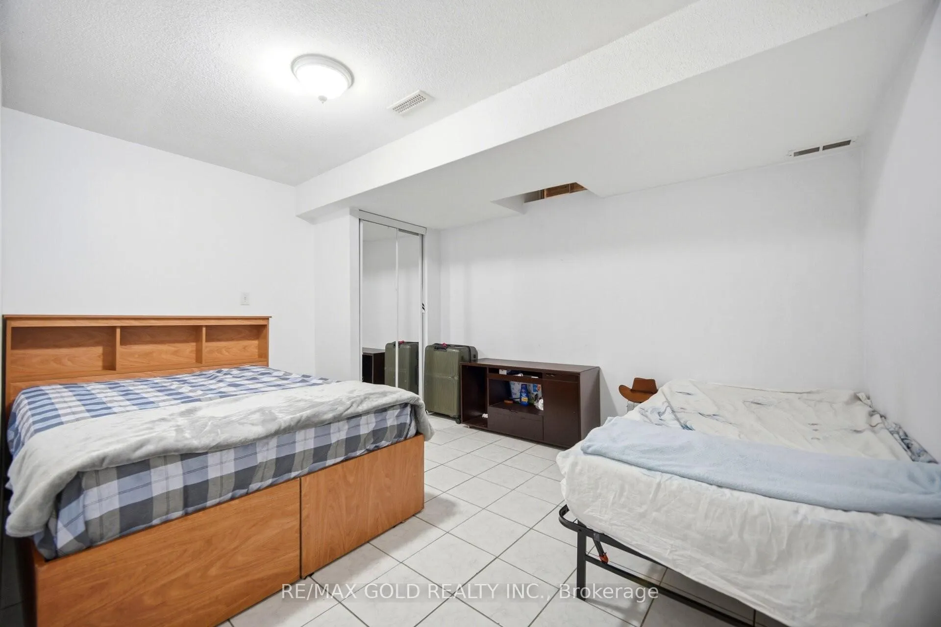 Photo 28 of 11 Timberwolf Road, Brampton, Bram East — HOMEH
