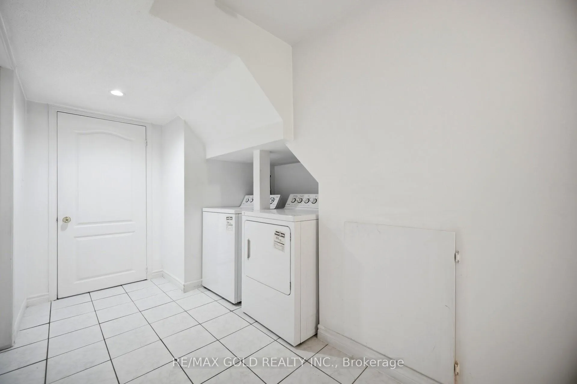 Photo 30 of 11 Timberwolf Road, Brampton, Bram East — HOMEH