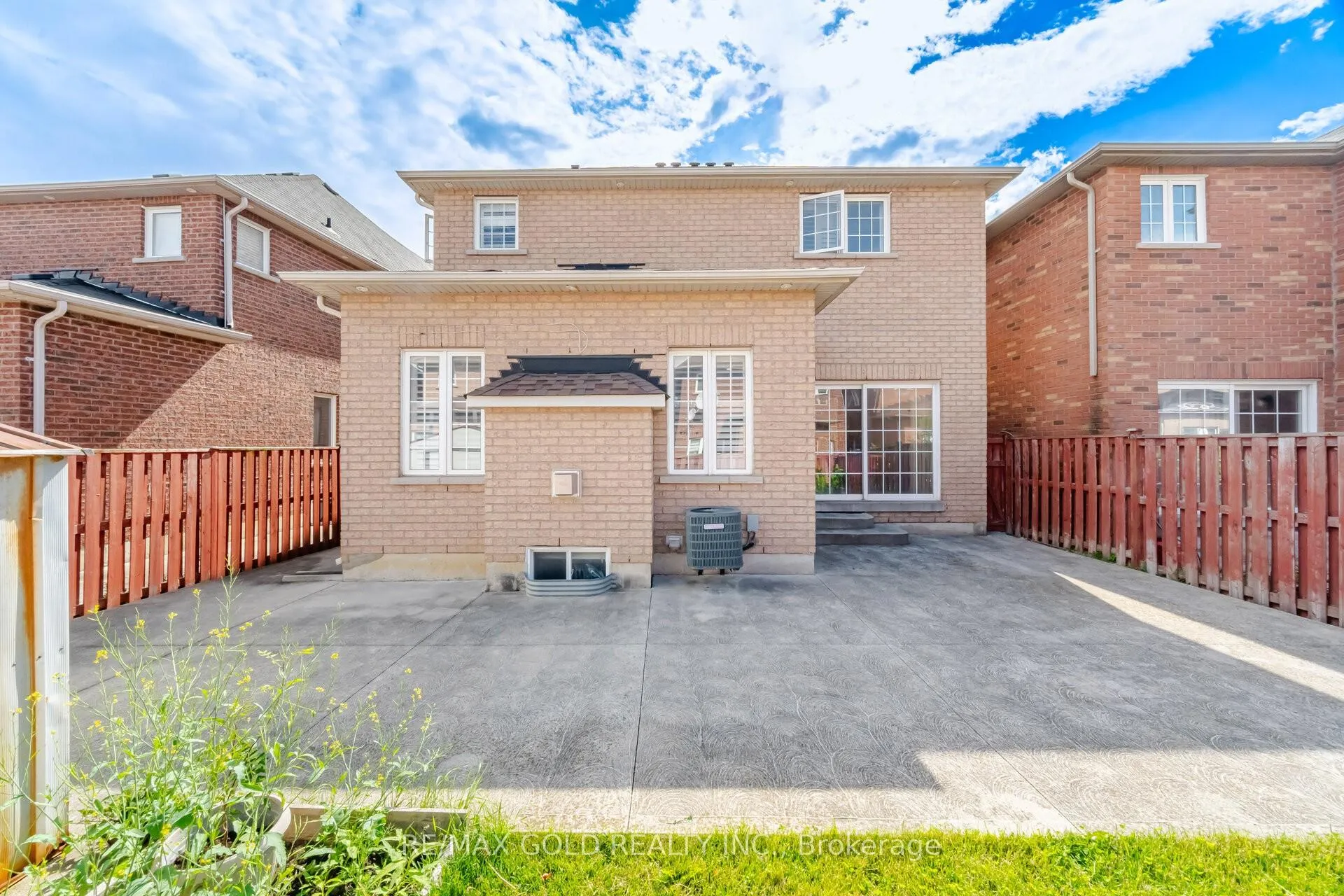 Photo 33 of 11 Timberwolf Road, Brampton, Bram East — HOMEH
