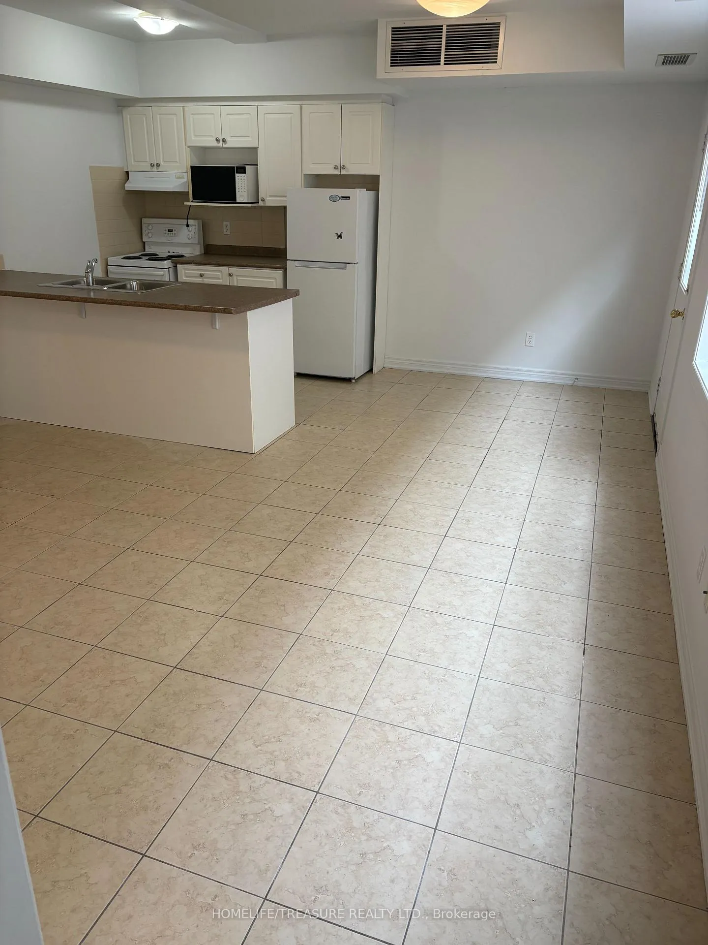 Photo 3 of Unit 303, 1898 Danforth Avenue, Toronto, Danforth — HOMEH