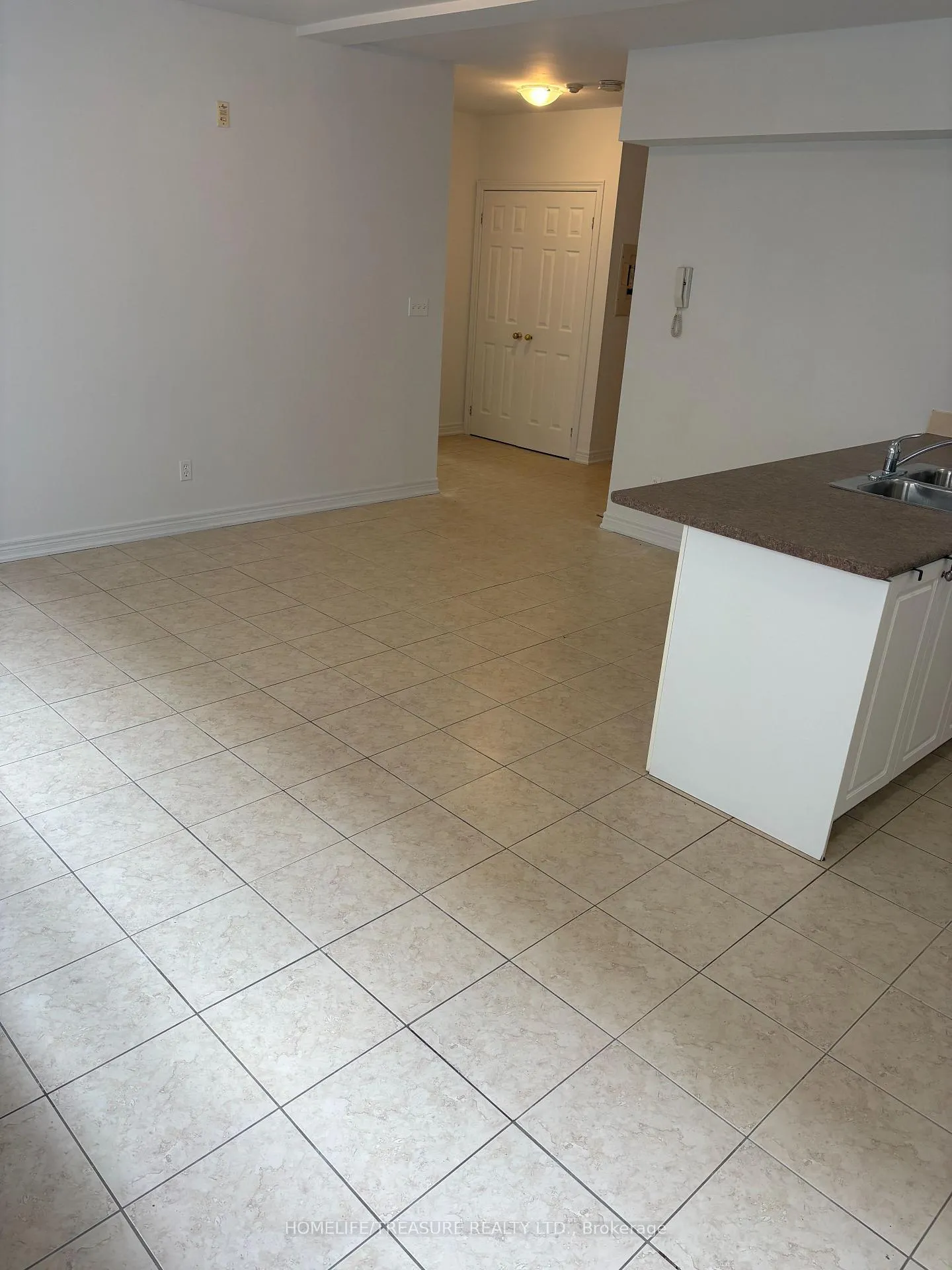 Photo 8 of Unit 303, 1898 Danforth Avenue, Toronto, Danforth — HOMEH