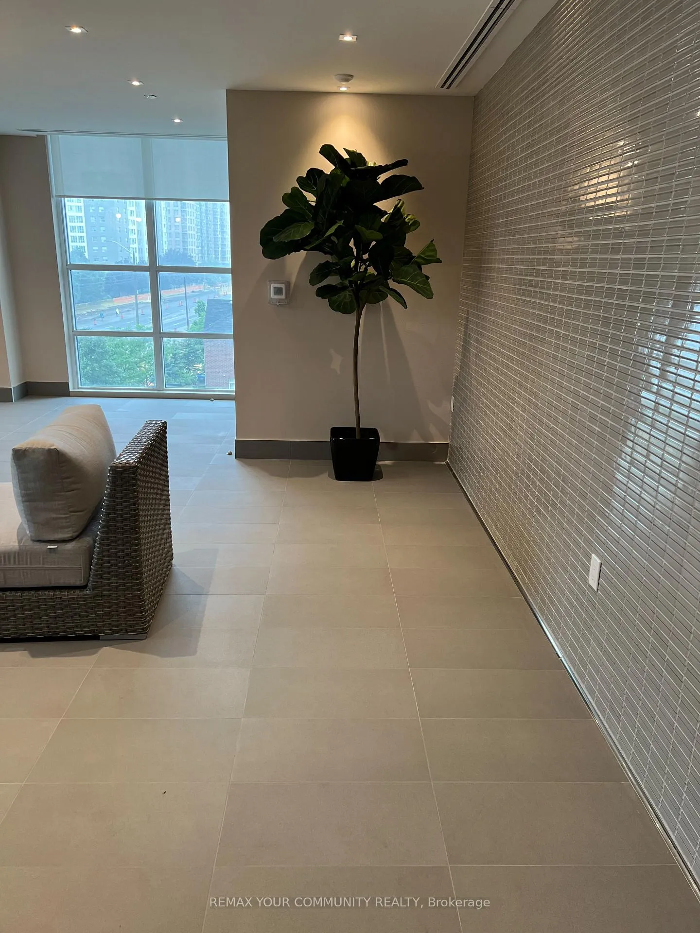 Photo 5 of Unit 706, 8 Nahani Way, Mississauga, Hurontario — HOMEH