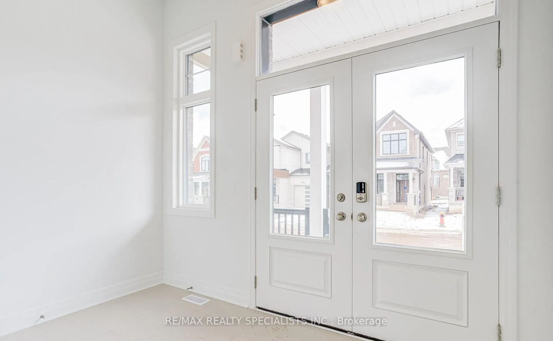 Photo 2 of 1235 Black Bear Trail, Oakville, Joshua Meadows — HOMEH