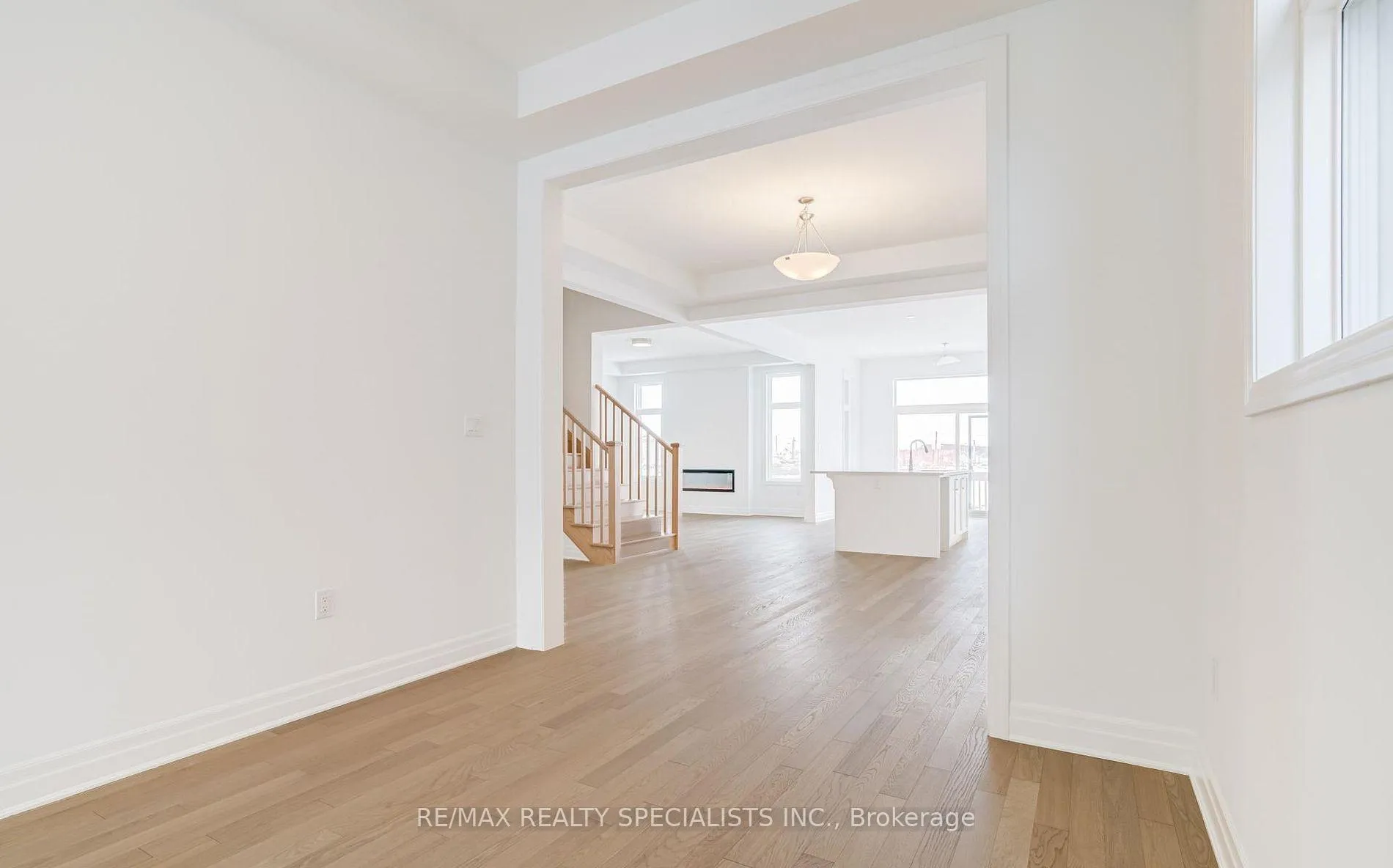 Photo 5 of 1235 Black Bear Trail, Oakville, Joshua Meadows — HOMEH