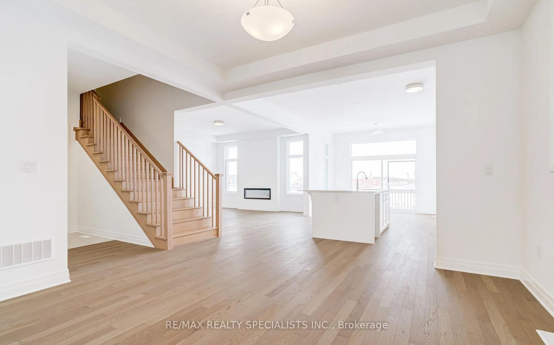 Photo 8 of 1235 Black Bear Trail, Oakville, Joshua Meadows — HOMEH