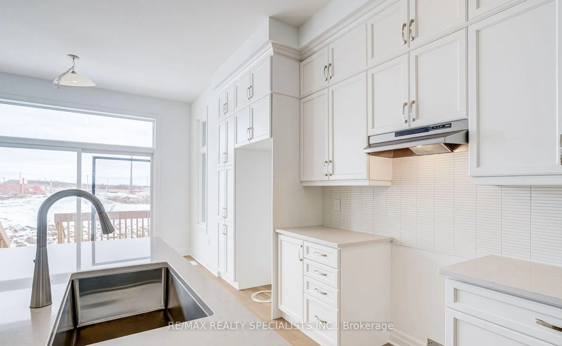 Photo 11 of 1235 Black Bear Trail, Oakville, Joshua Meadows — HOMEH