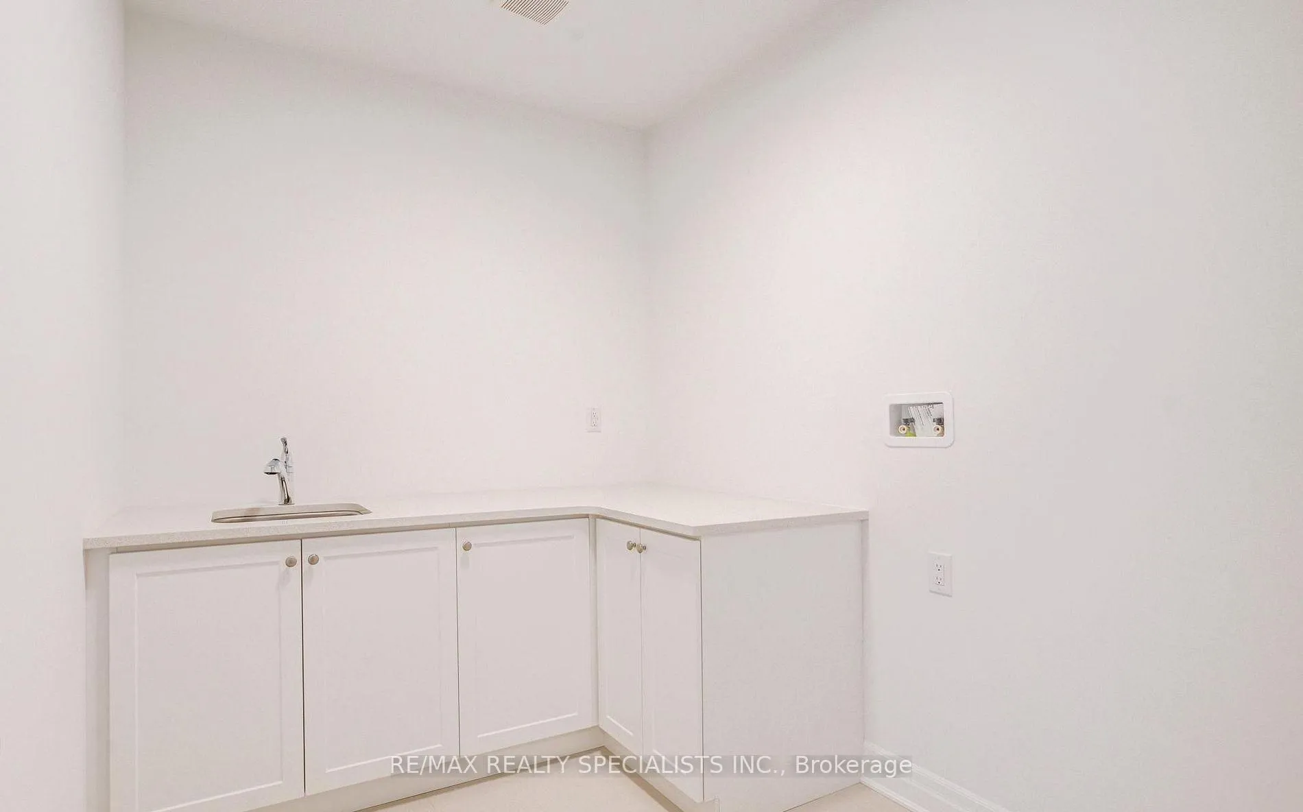 Photo 35 of 1235 Black Bear Trail, Oakville, Joshua Meadows — HOMEH
