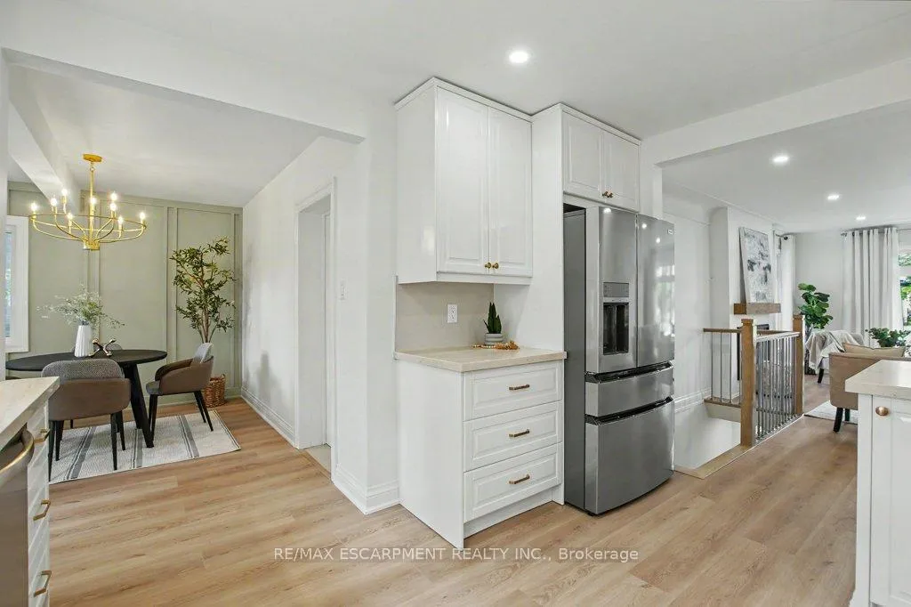 Photo 14 of 72 Mountain Park Avenue, Hamilton, Inch Park — HOMEH
