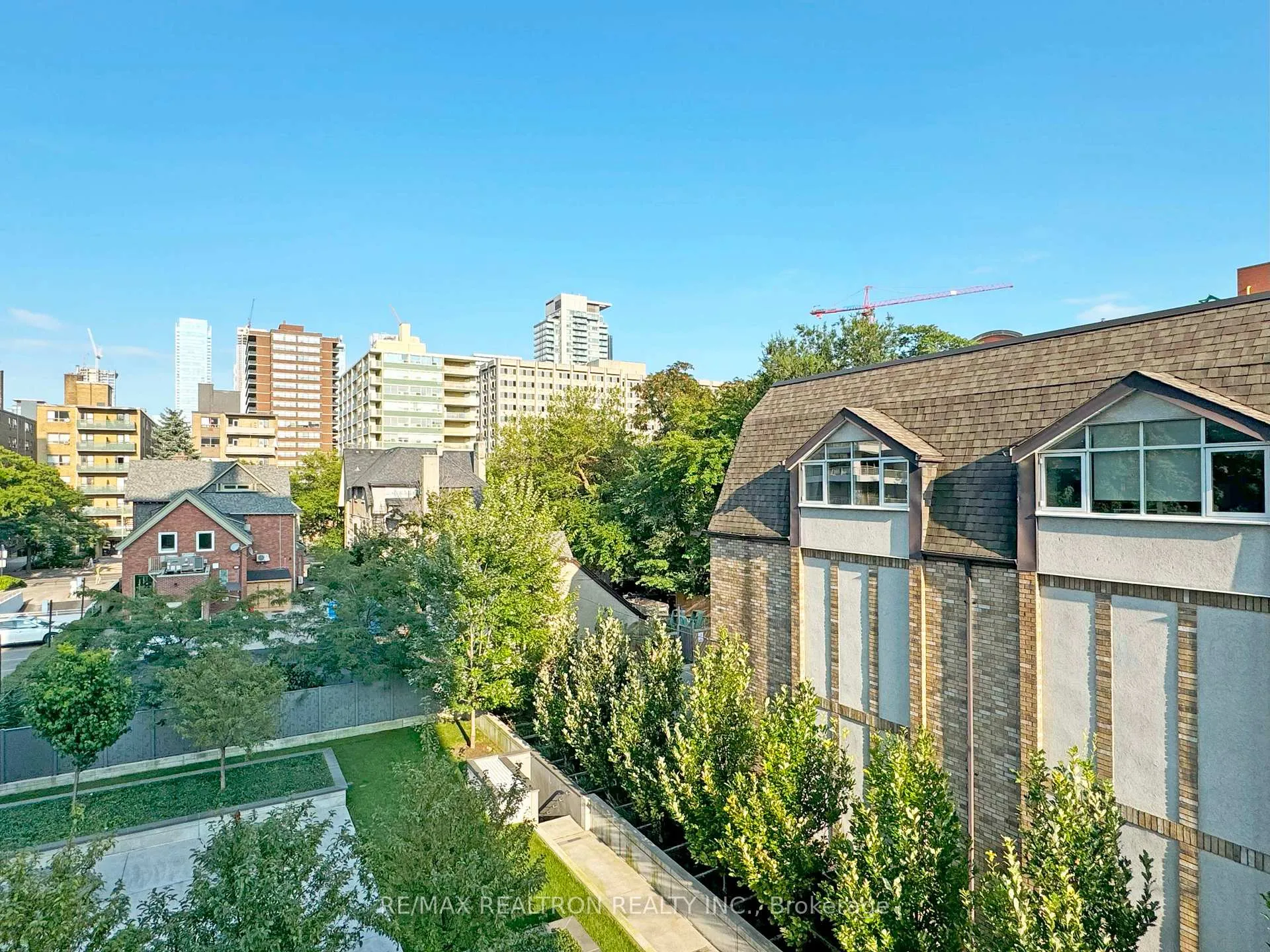 Photo 14 of Unit 801, 485 Huron Street, Toronto, The Annex — HOMEH