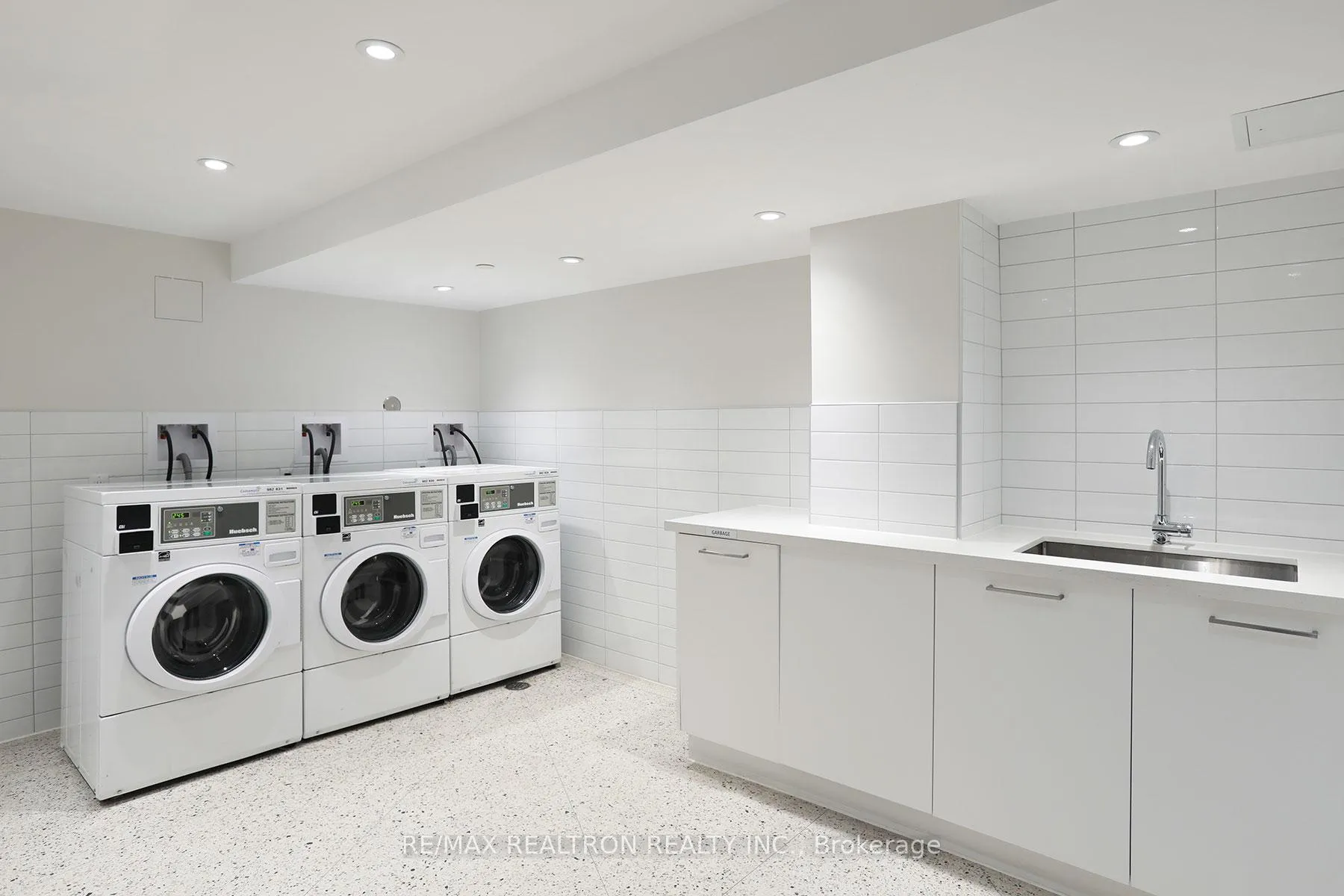 Photo 20 of Unit 801, 485 Huron Street, Toronto, The Annex — HOMEH