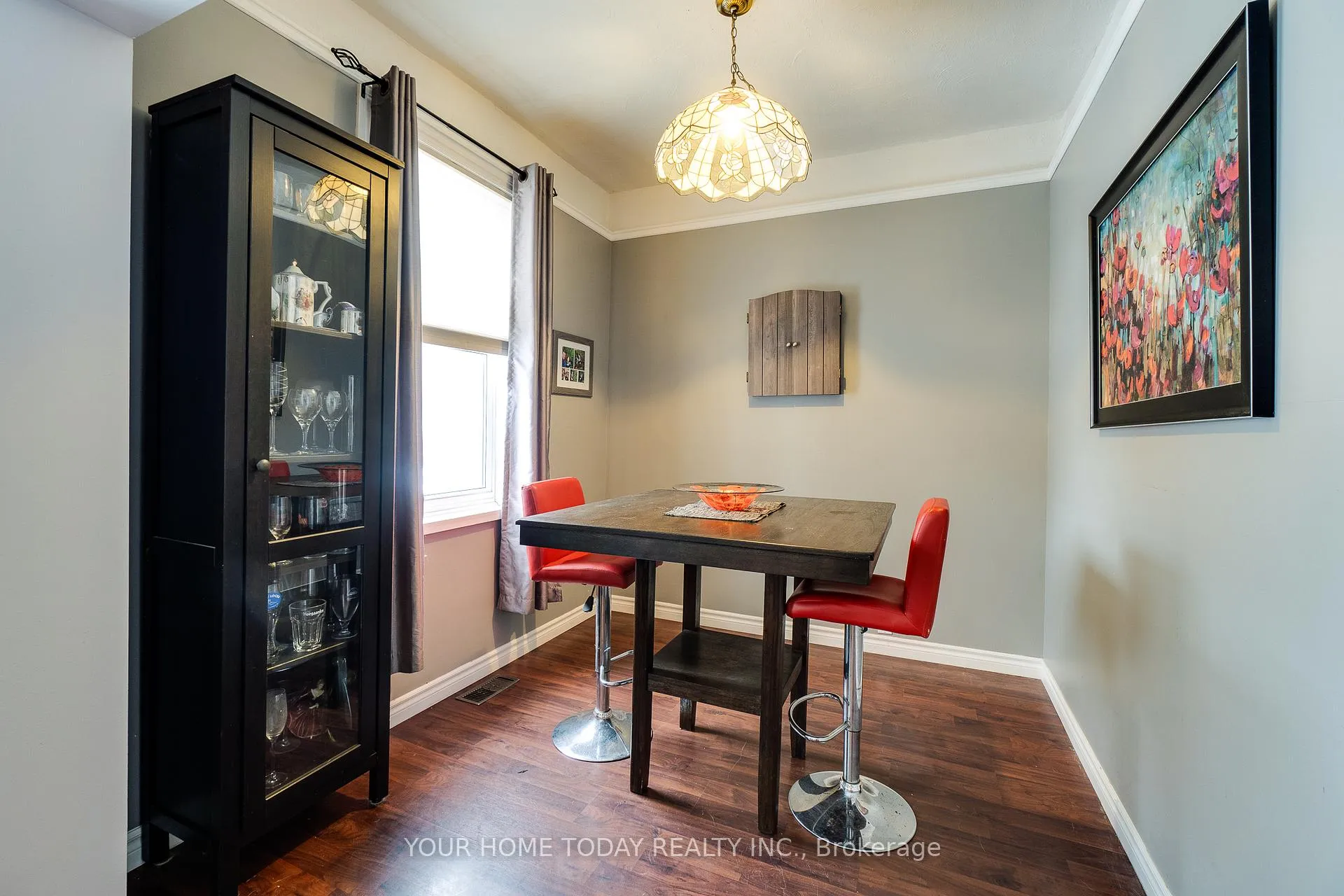 Photo 12 of 10 Knox Street, Halton Hills, Acton — HOMEH