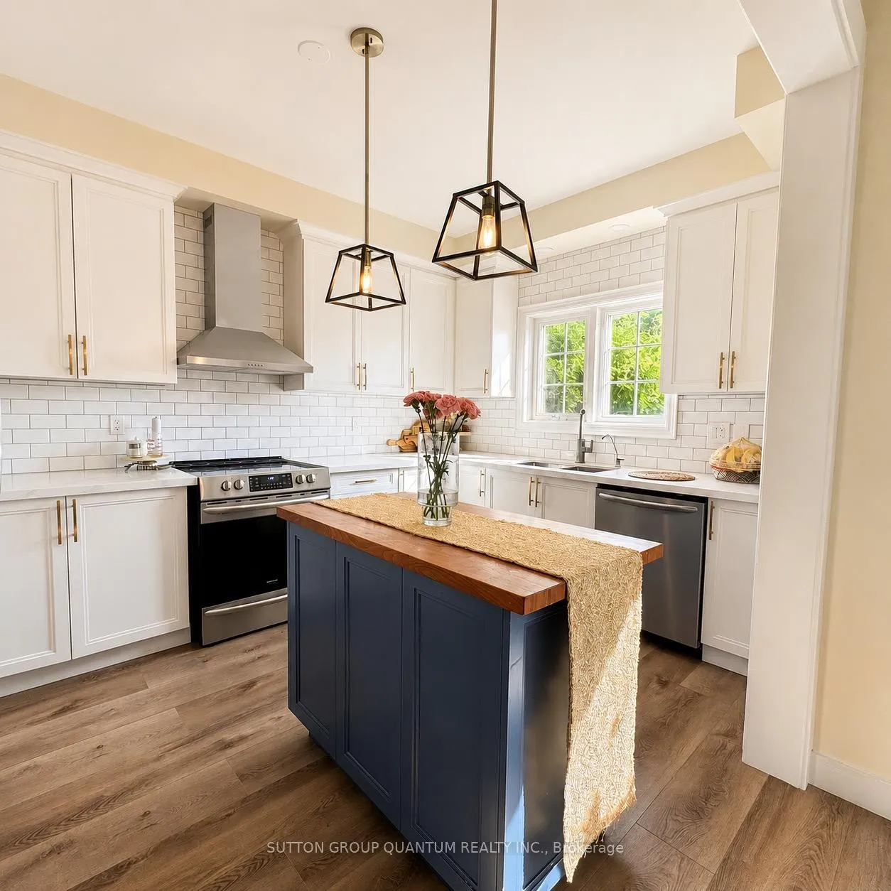 Photo 11 of 48 Meadowlark Drive, Halton Hills, Georgetown — HOMEH