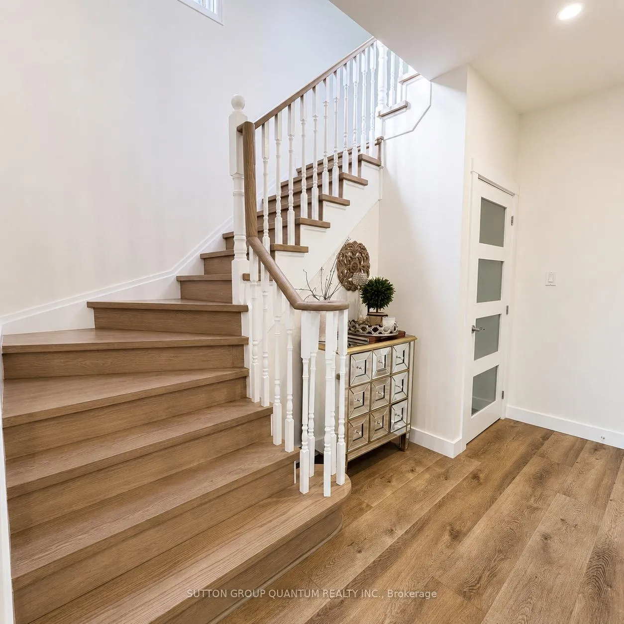 Photo 14 of 48 Meadowlark Drive, Halton Hills, Georgetown — HOMEH